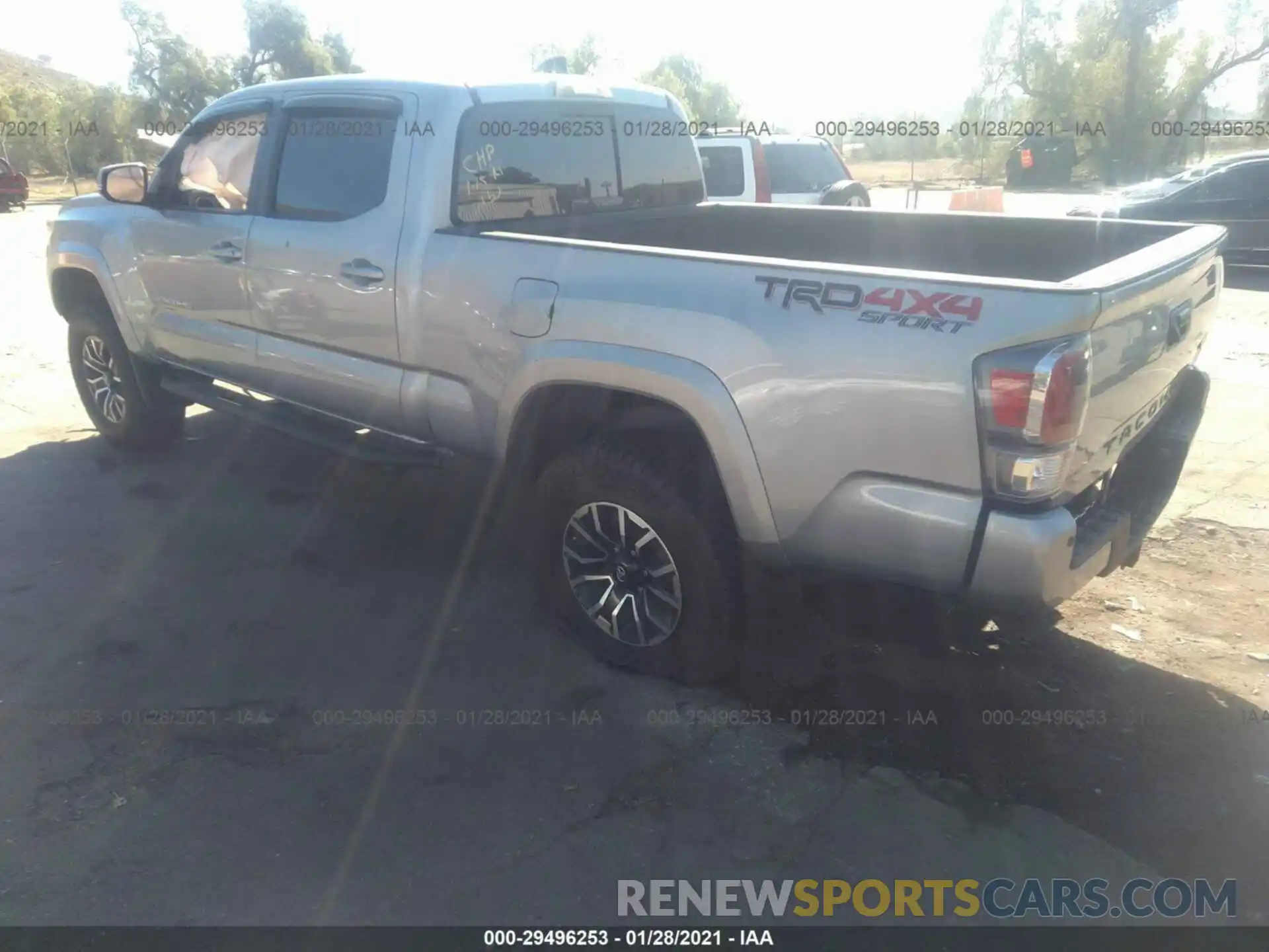 3 Photograph of a damaged car 3TMDZ5BN5LM081141 TOYOTA TACOMA 4WD 2020