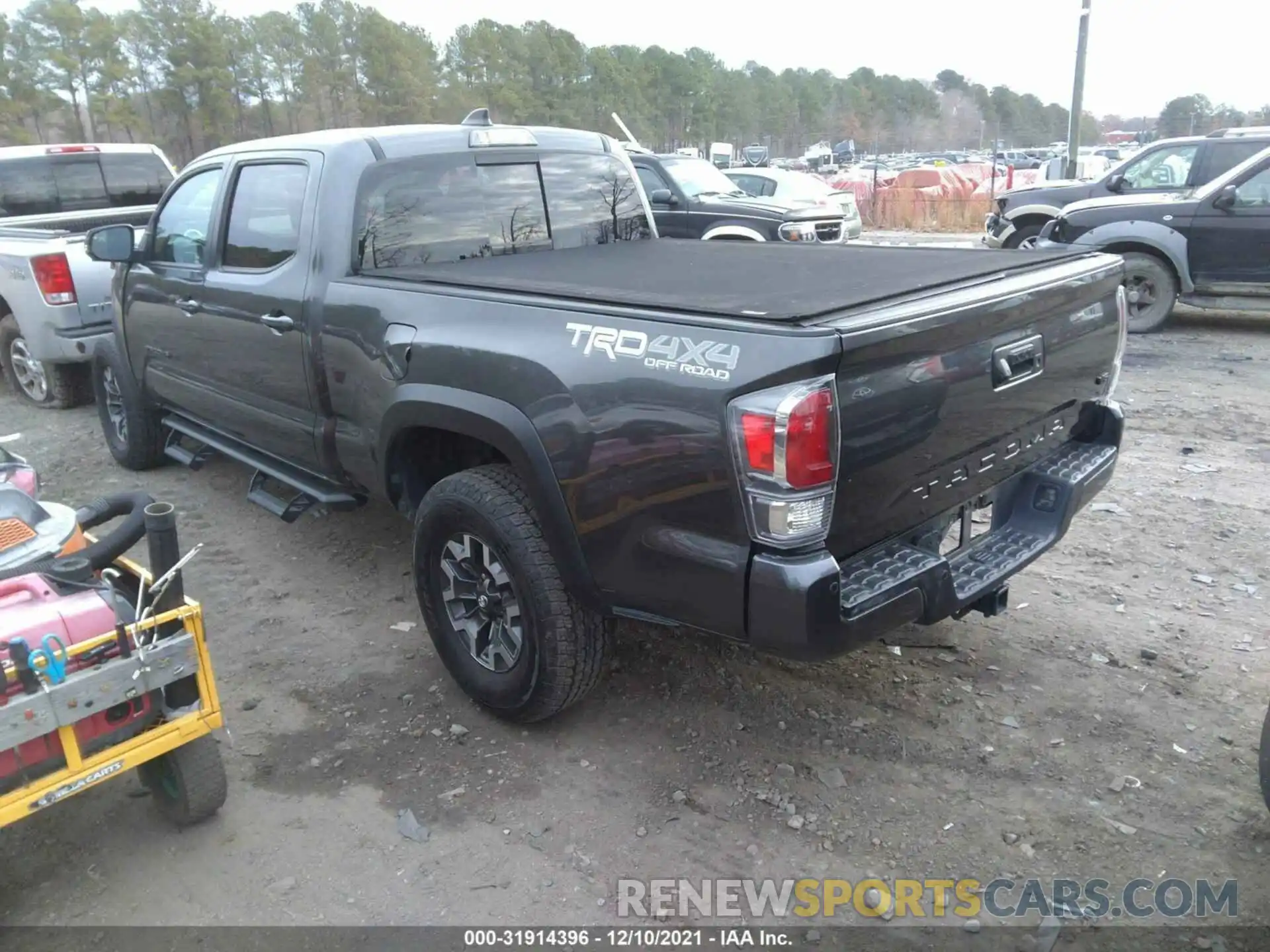 3 Photograph of a damaged car 3TMDZ5BN5LM081902 TOYOTA TACOMA 4WD 2020