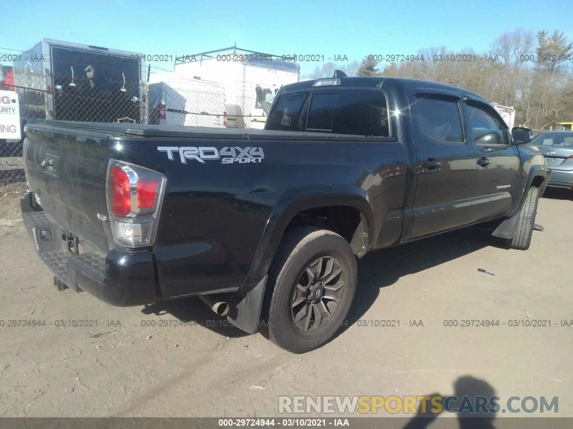 4 Photograph of a damaged car 3TMDZ5BN5LM084993 TOYOTA TACOMA 4WD 2020