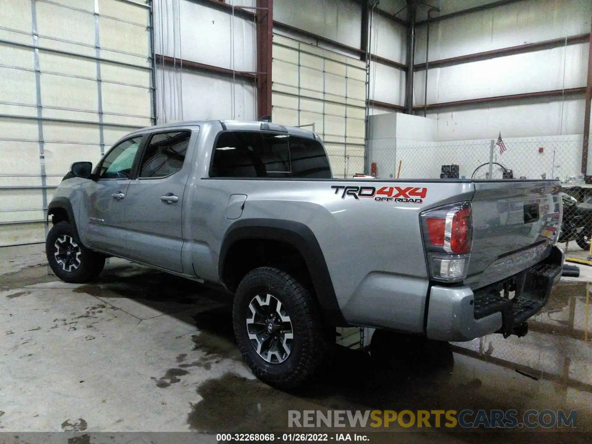 3 Photograph of a damaged car 3TMDZ5BN5LM093161 TOYOTA TACOMA 4WD 2020