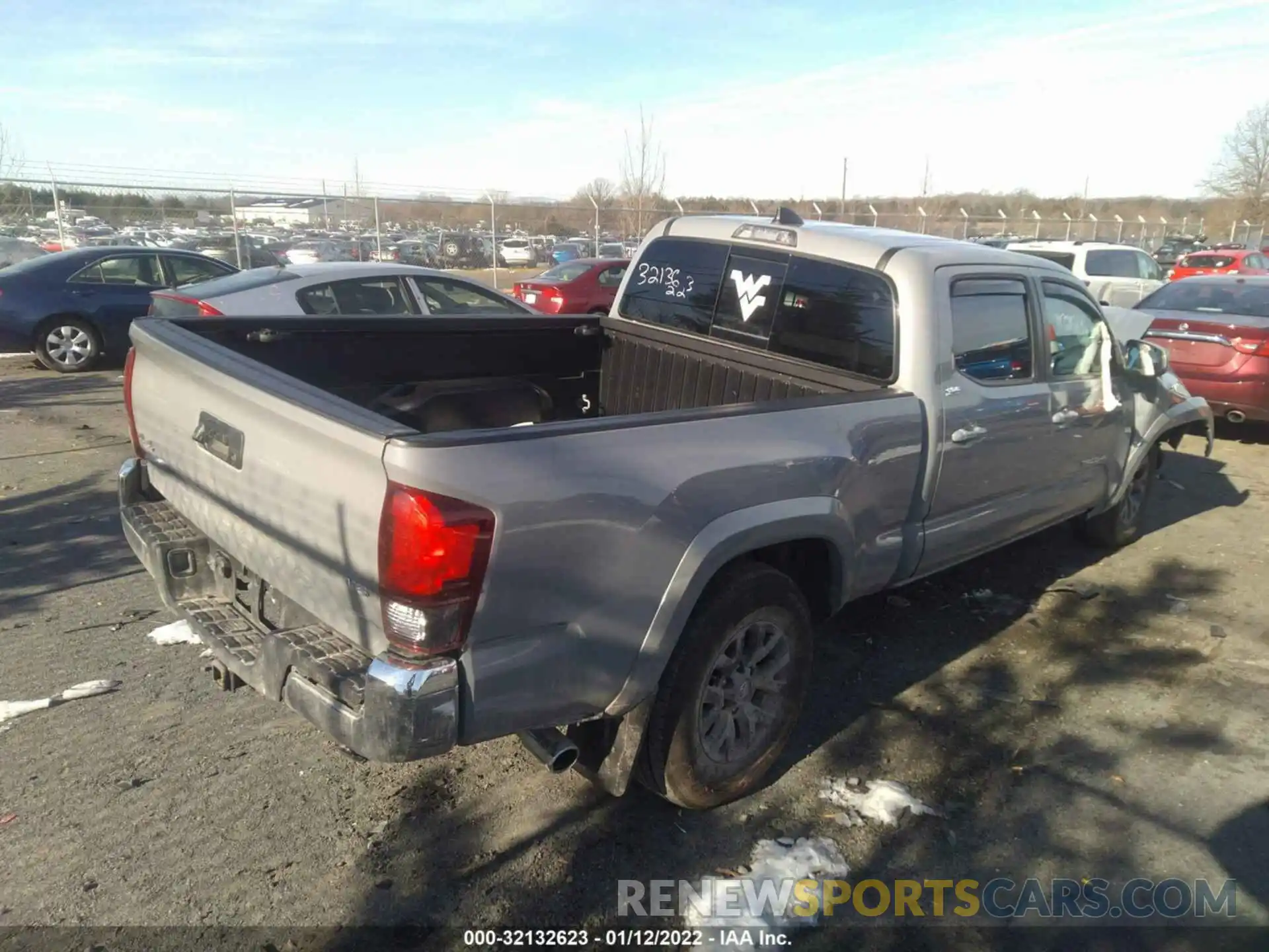 4 Photograph of a damaged car 3TMDZ5BN5LM093547 TOYOTA TACOMA 4WD 2020