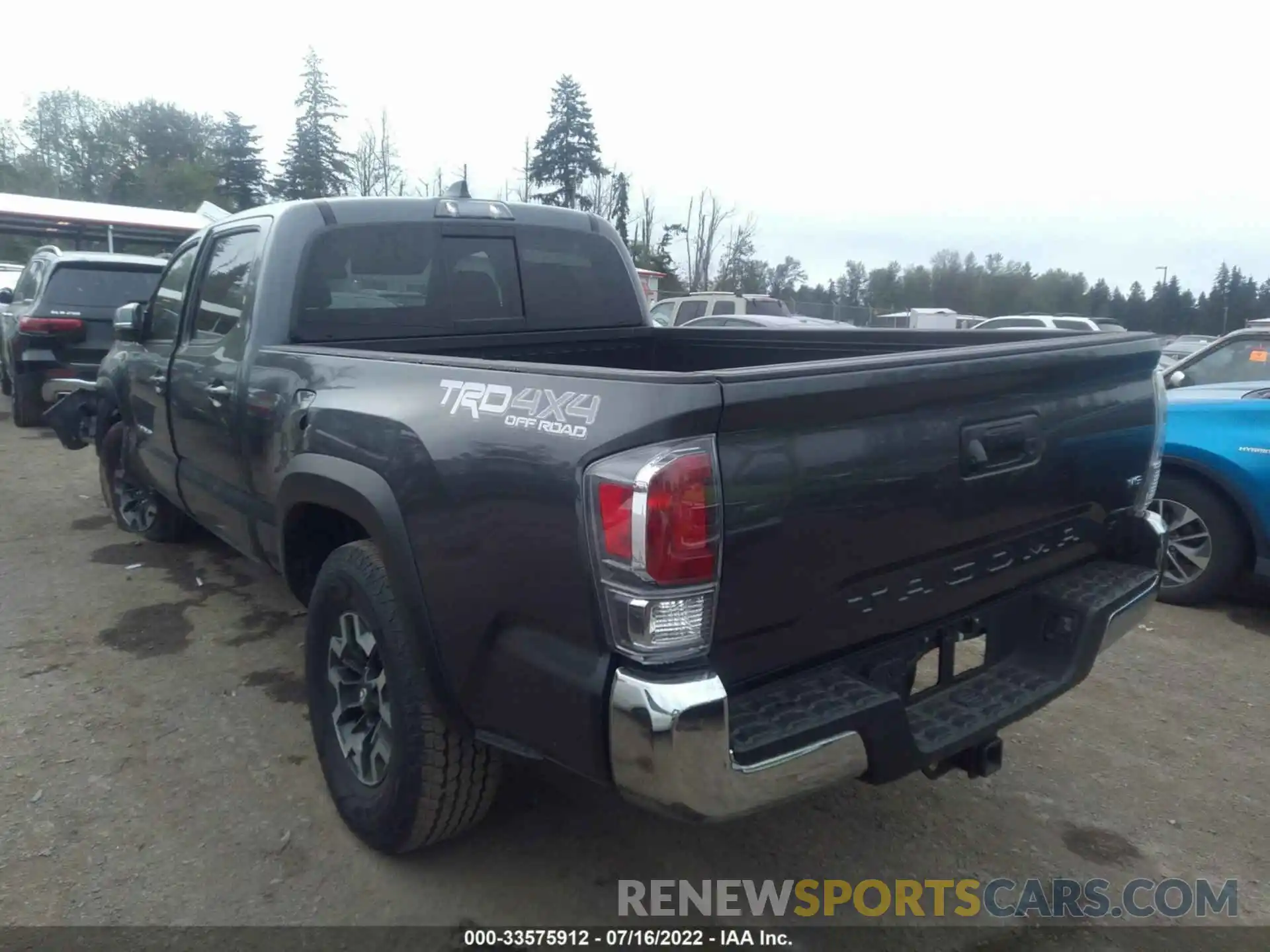 3 Photograph of a damaged car 3TMDZ5BN6LM090494 TOYOTA TACOMA 4WD 2020