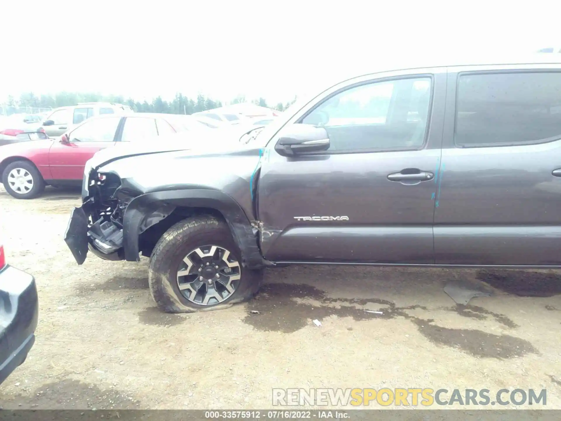 6 Photograph of a damaged car 3TMDZ5BN6LM090494 TOYOTA TACOMA 4WD 2020