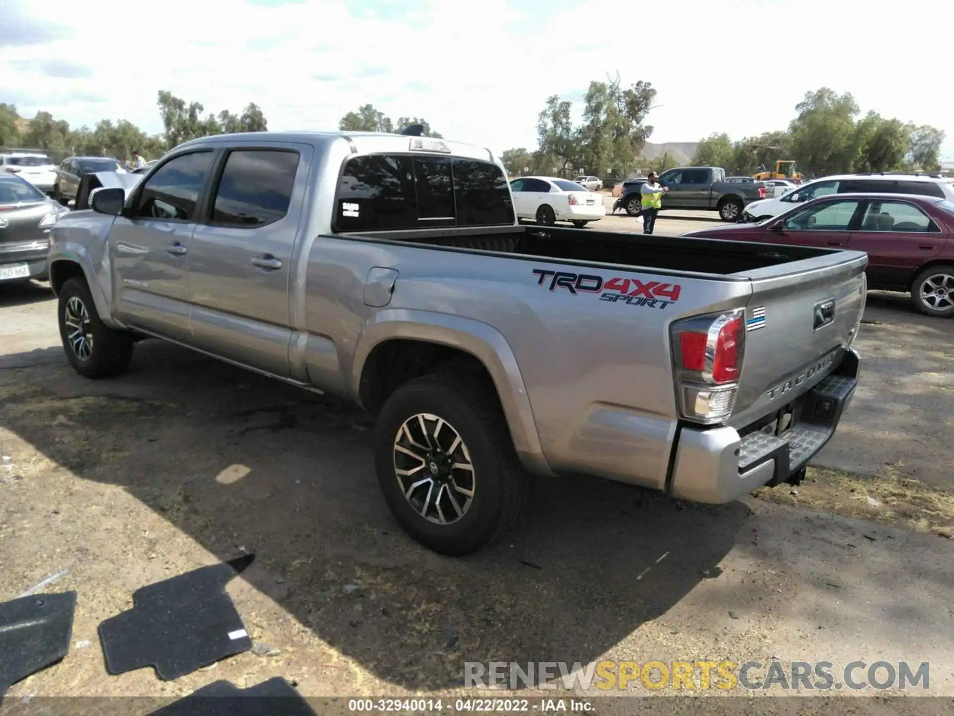 3 Photograph of a damaged car 3TMDZ5BN6LM094576 TOYOTA TACOMA 4WD 2020