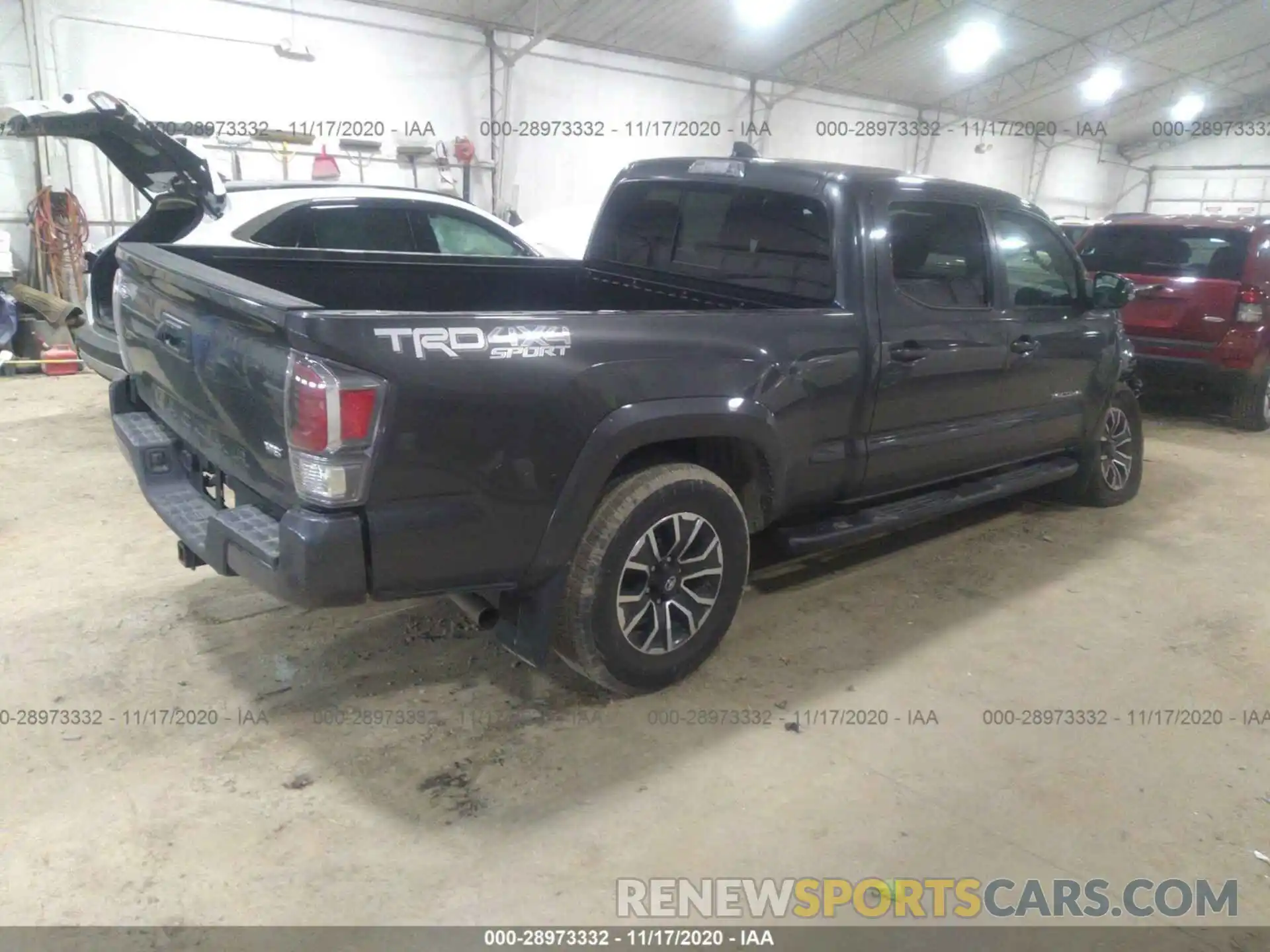 4 Photograph of a damaged car 3TMDZ5BN8LM080470 TOYOTA TACOMA 4WD 2020