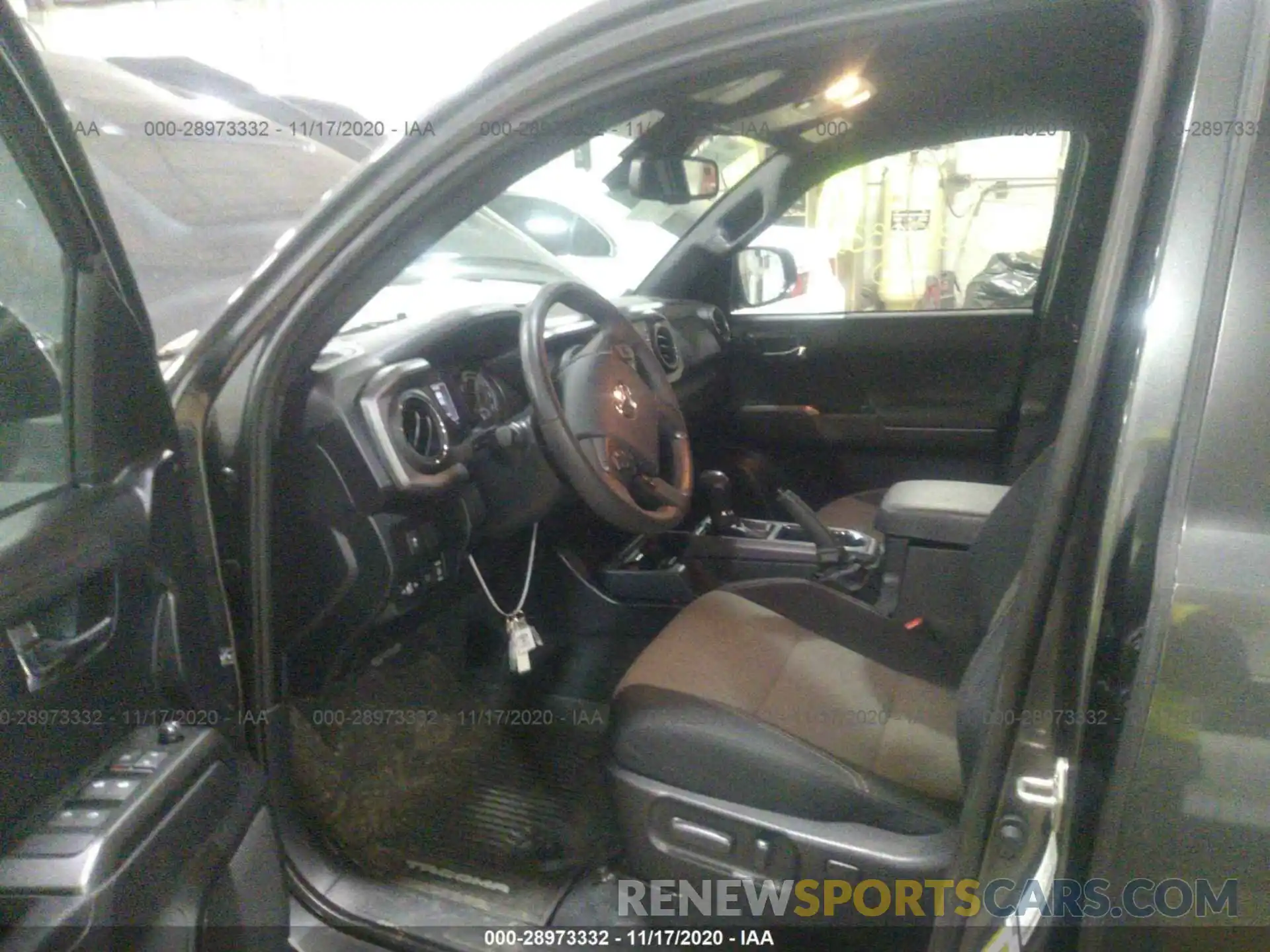 5 Photograph of a damaged car 3TMDZ5BN8LM080470 TOYOTA TACOMA 4WD 2020