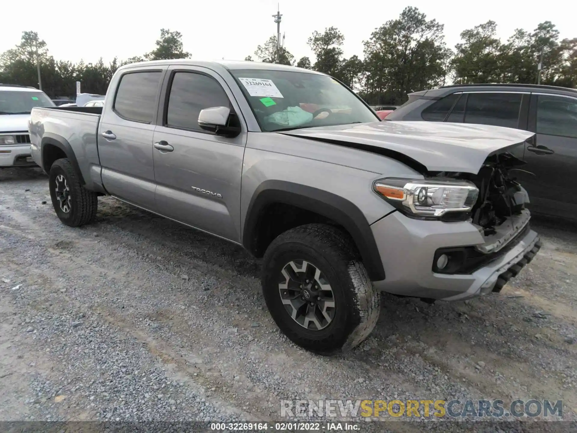 1 Photograph of a damaged car 3TMDZ5BN8LM081702 TOYOTA TACOMA 4WD 2020