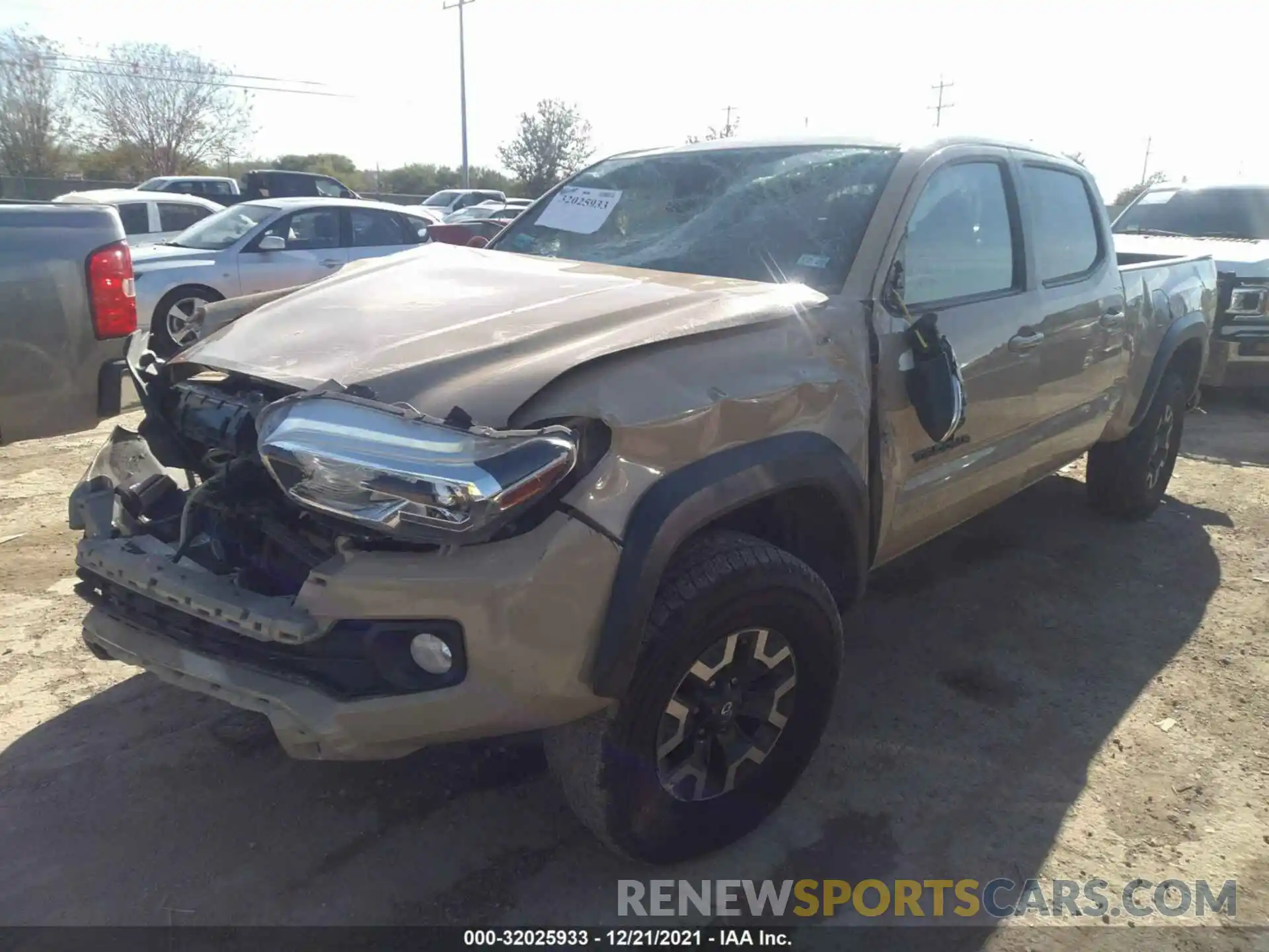 2 Photograph of a damaged car 3TMDZ5BN8LM082087 TOYOTA TACOMA 4WD 2020