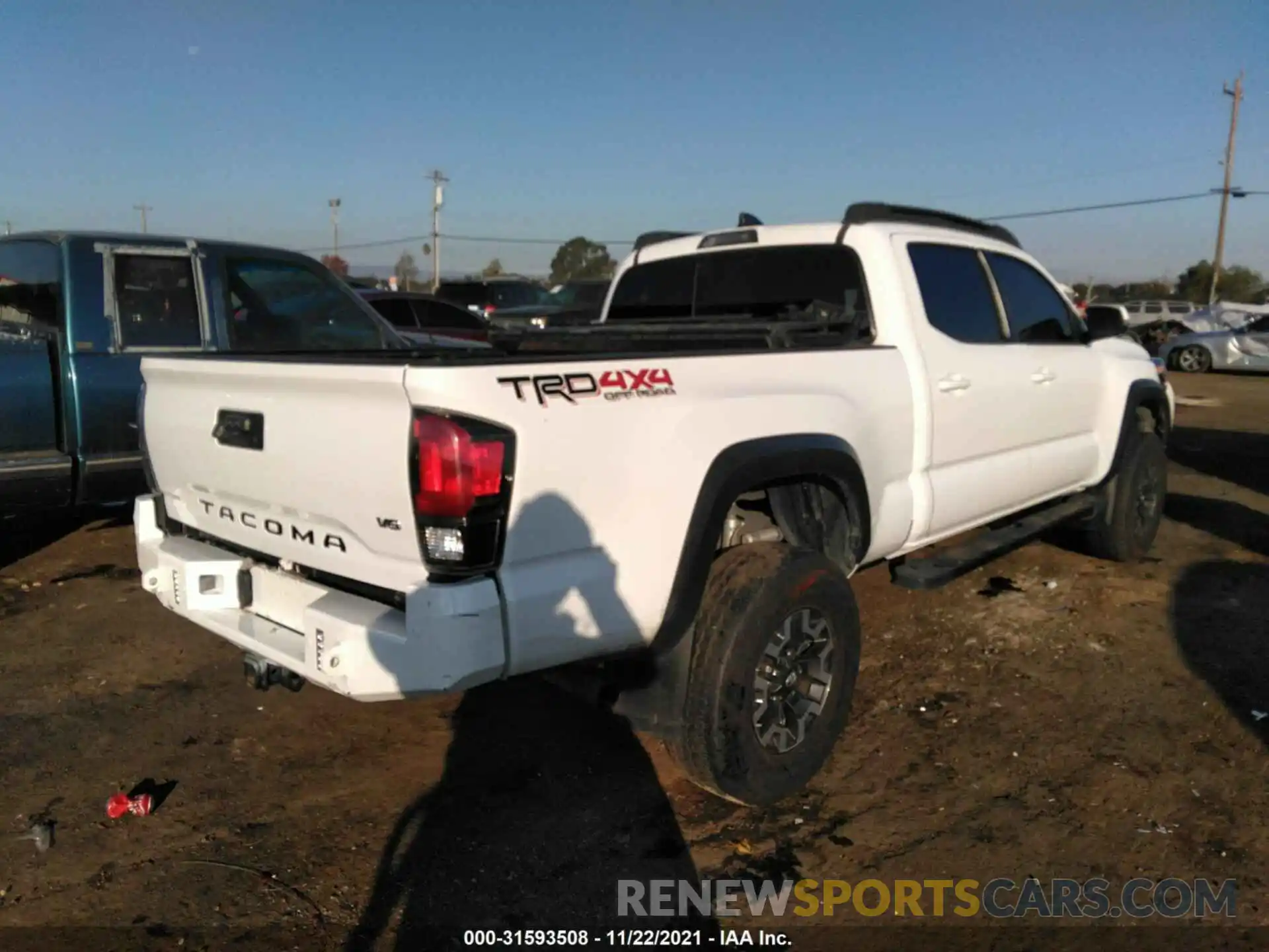 4 Photograph of a damaged car 3TMDZ5BN8LM083823 TOYOTA TACOMA 4WD 2020