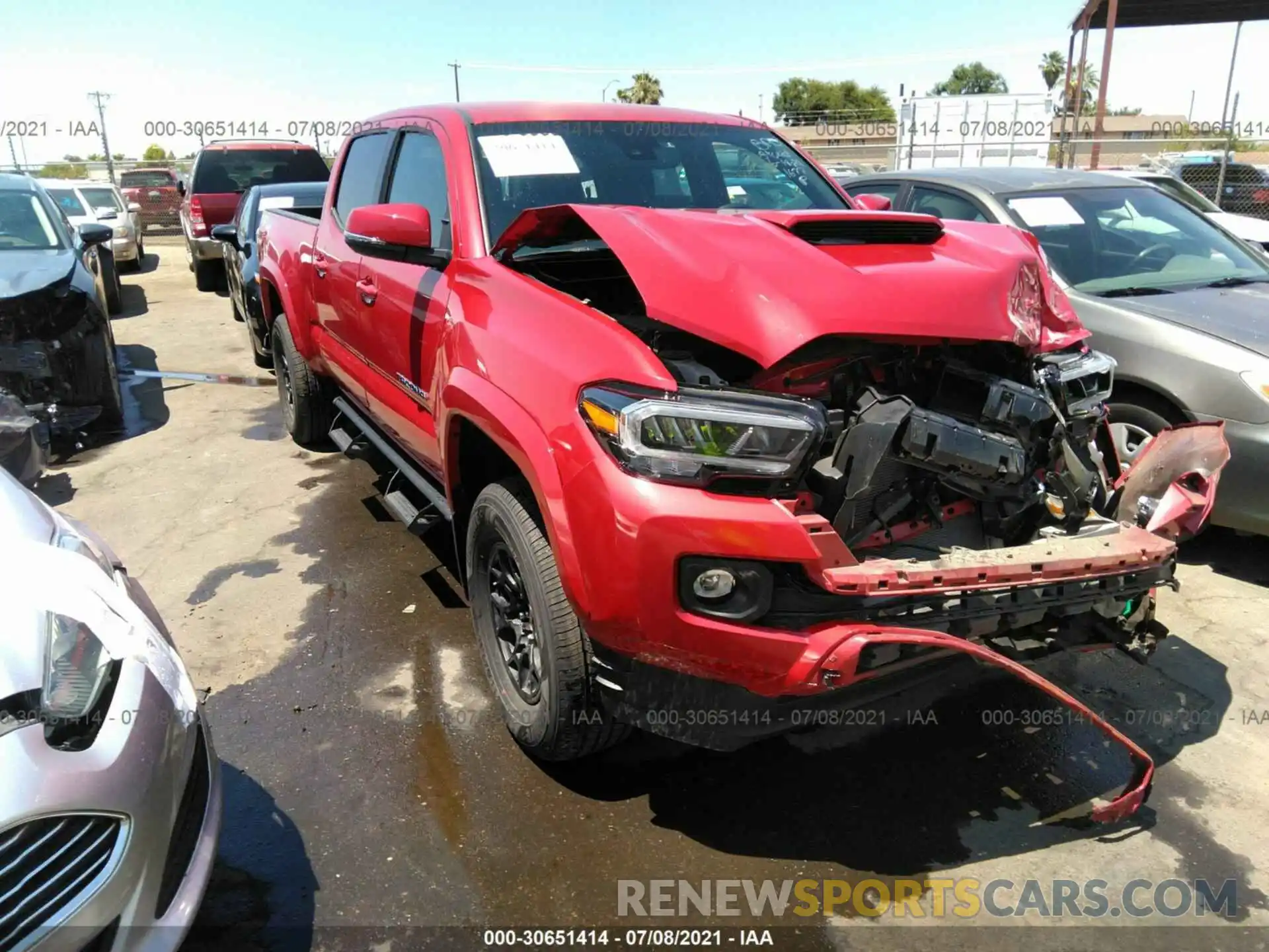 1 Photograph of a damaged car 3TMDZ5BN8LM091677 TOYOTA TACOMA 4WD 2020