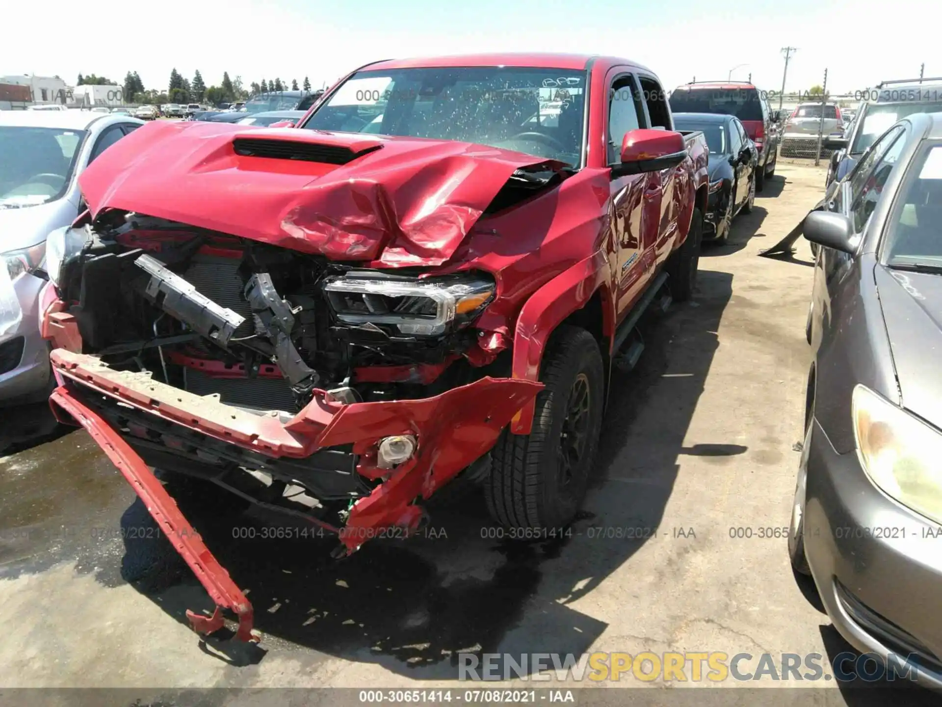 3 Photograph of a damaged car 3TMDZ5BN8LM091677 TOYOTA TACOMA 4WD 2020