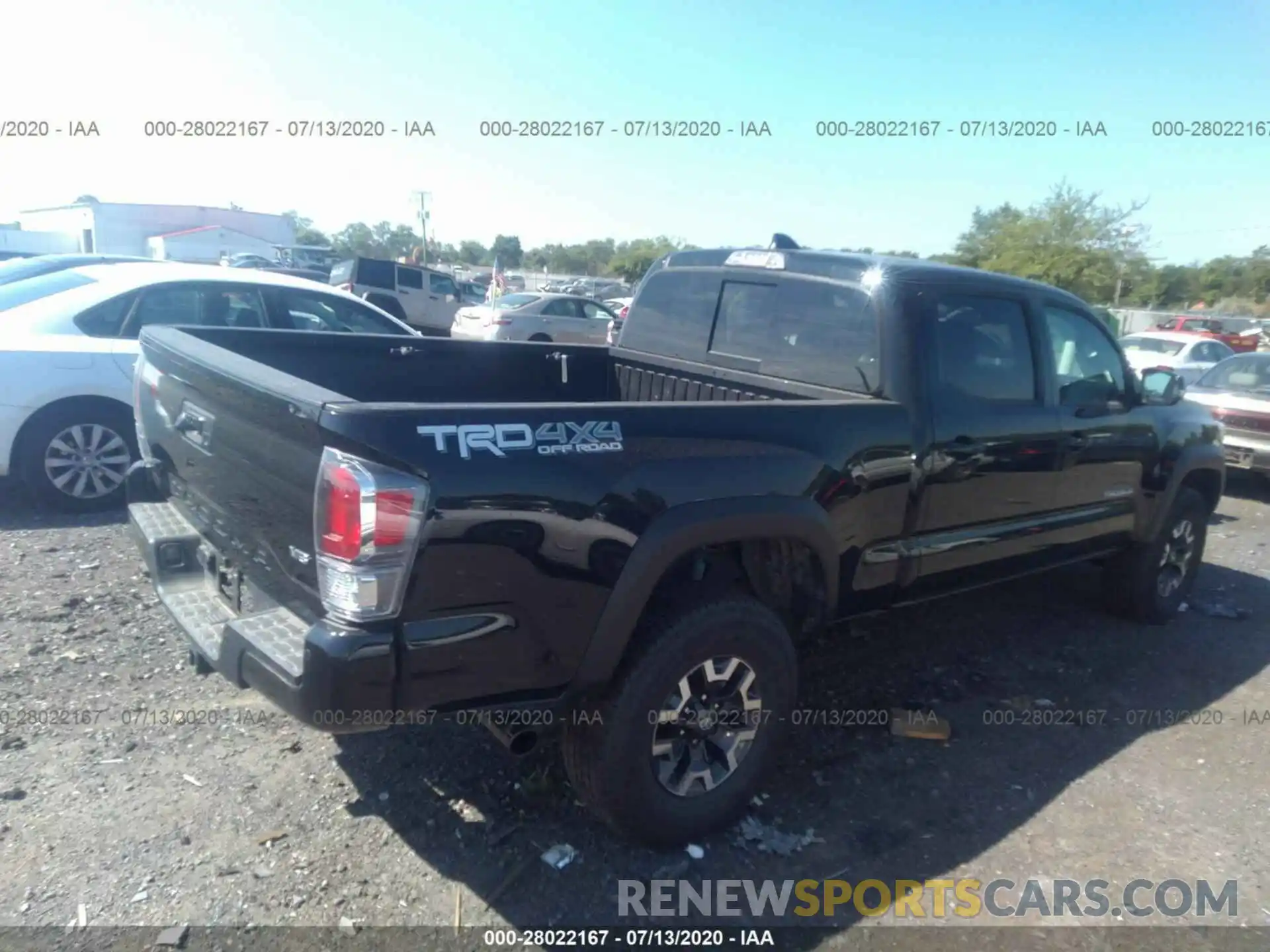 4 Фотография поврежденного автомобиля 3TMDZ5BN9LM081837 TOYOTA TACOMA 4WD 2020