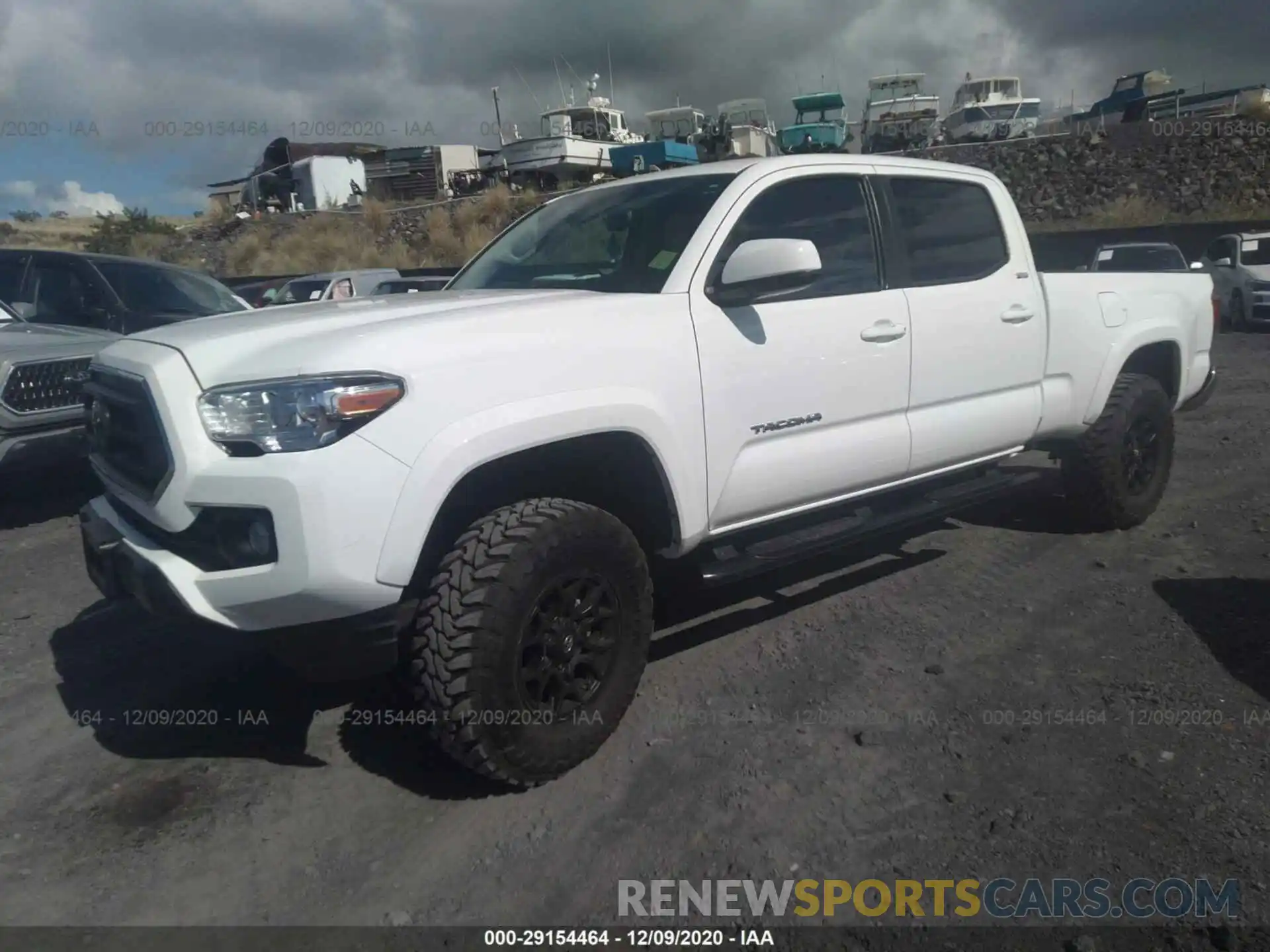 2 Photograph of a damaged car 3TMDZ5BN9LM086245 TOYOTA TACOMA 4WD 2020