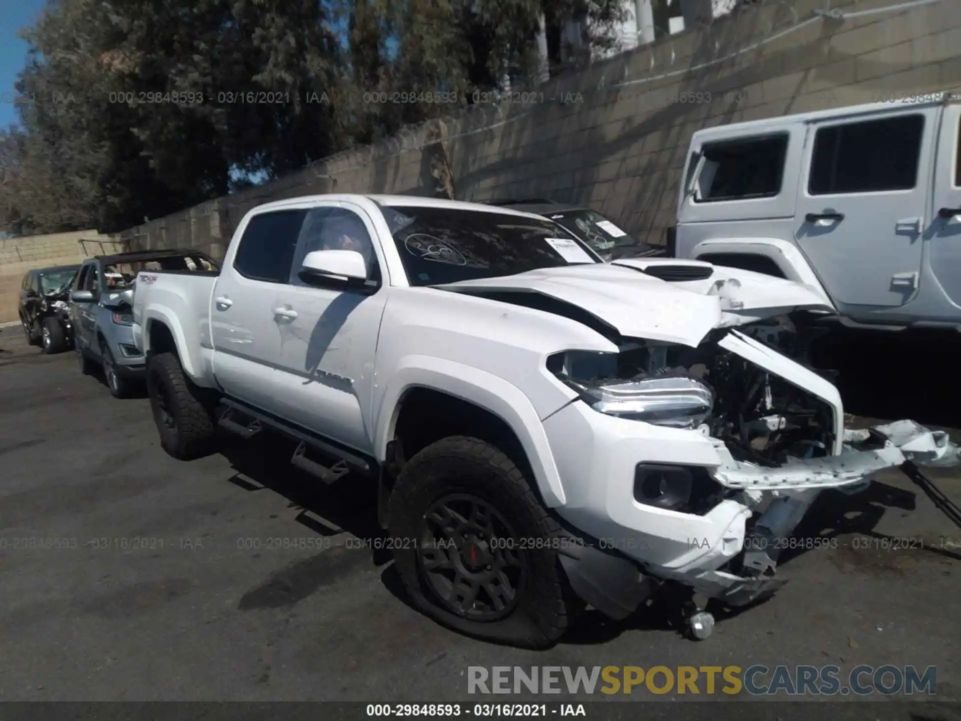 1 Photograph of a damaged car 3TMDZ5BN9LM092773 TOYOTA TACOMA 4WD 2020