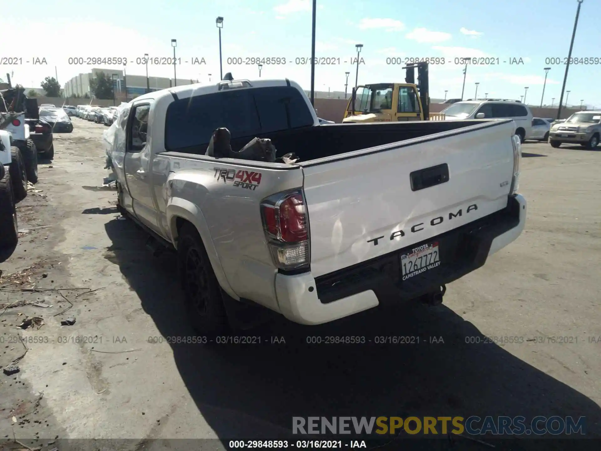 3 Photograph of a damaged car 3TMDZ5BN9LM092773 TOYOTA TACOMA 4WD 2020