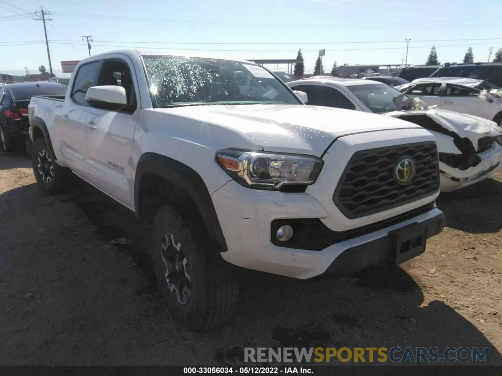 1 Photograph of a damaged car 3TMDZ5BN9LM093812 TOYOTA TACOMA 4WD 2020