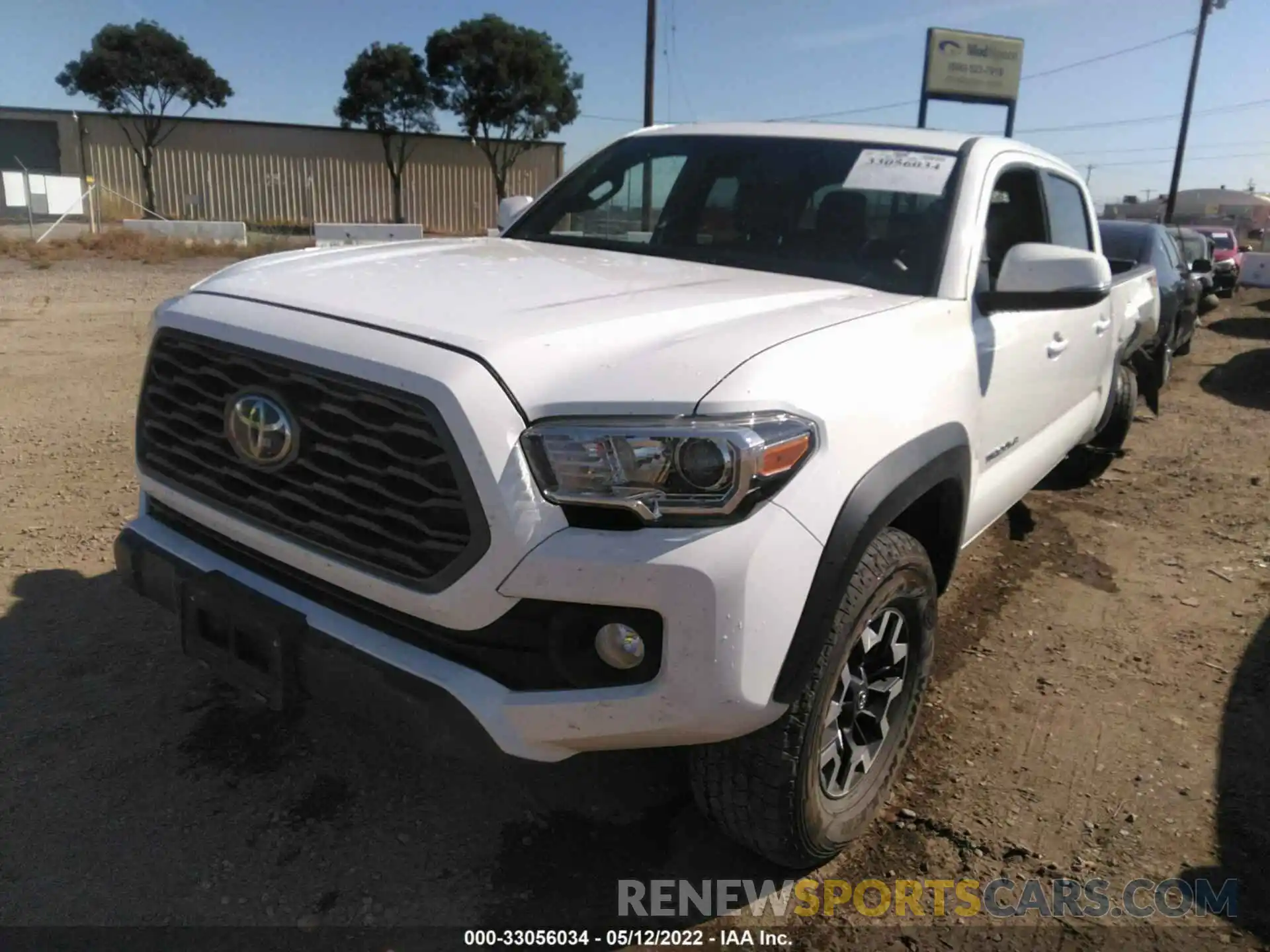 2 Photograph of a damaged car 3TMDZ5BN9LM093812 TOYOTA TACOMA 4WD 2020