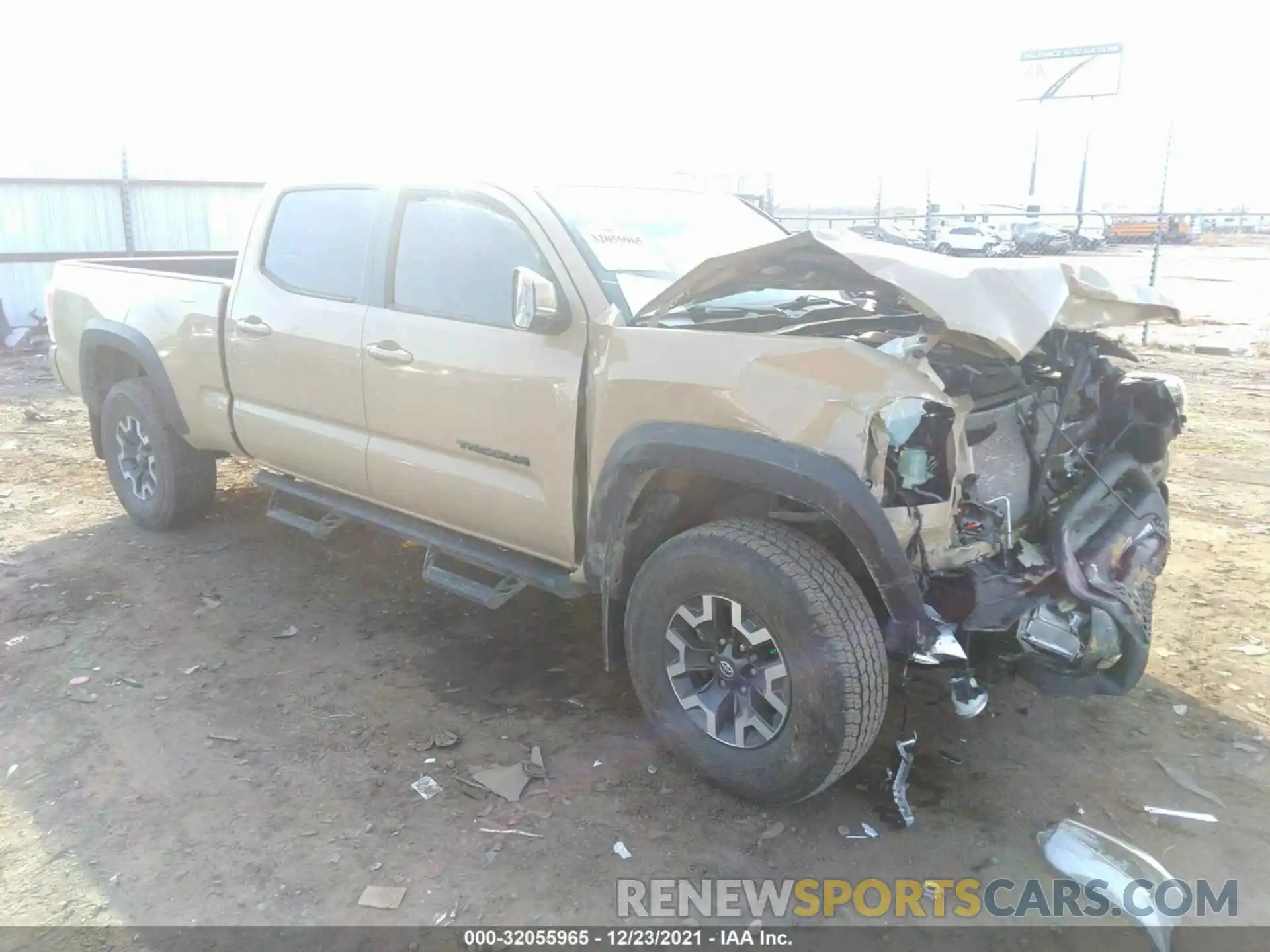 1 Photograph of a damaged car 3TMDZ5BNXLM085198 TOYOTA TACOMA 4WD 2020