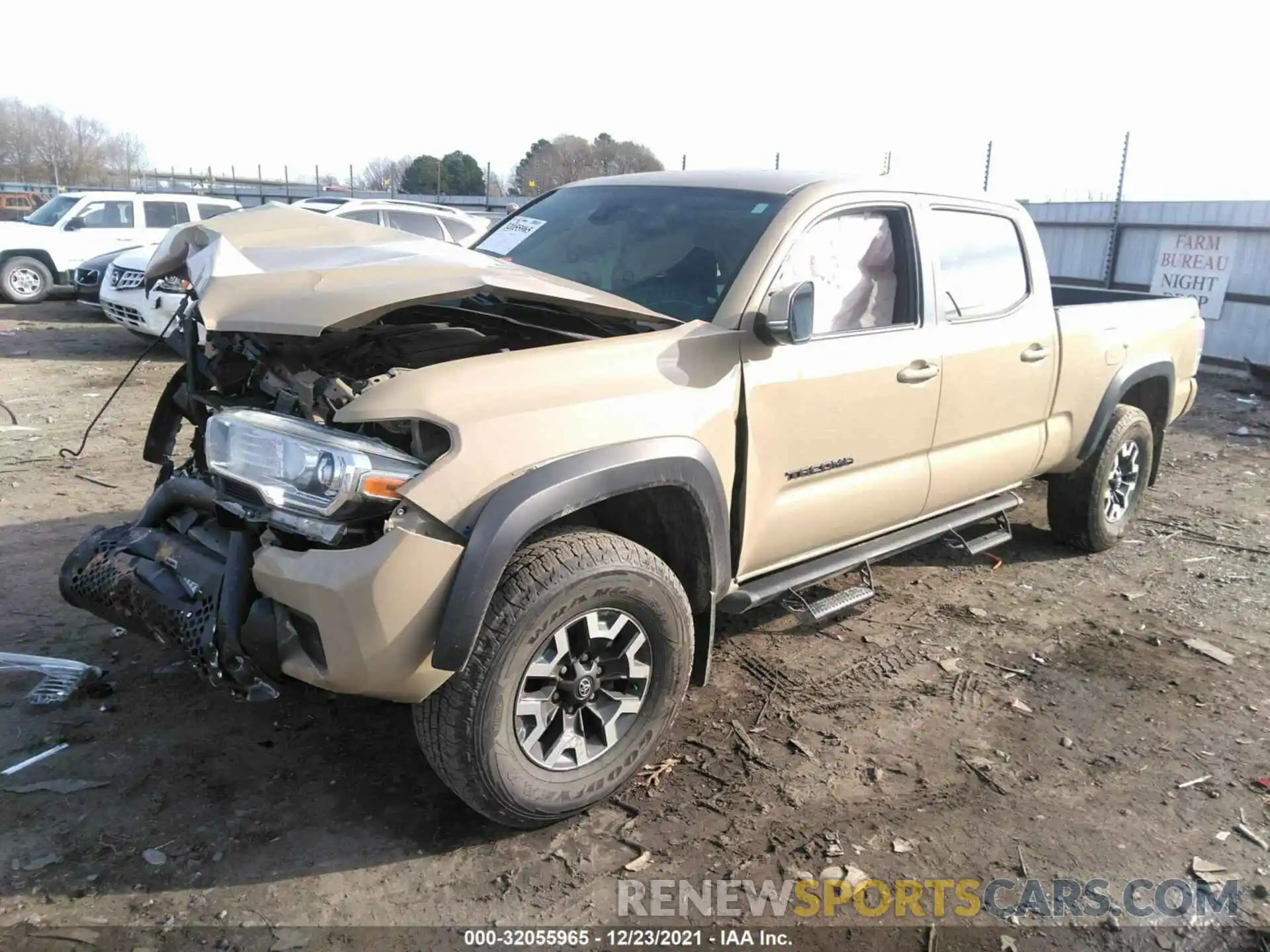 2 Photograph of a damaged car 3TMDZ5BNXLM085198 TOYOTA TACOMA 4WD 2020