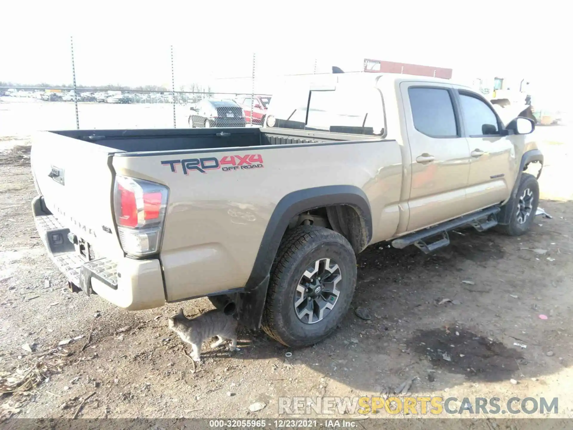 4 Photograph of a damaged car 3TMDZ5BNXLM085198 TOYOTA TACOMA 4WD 2020