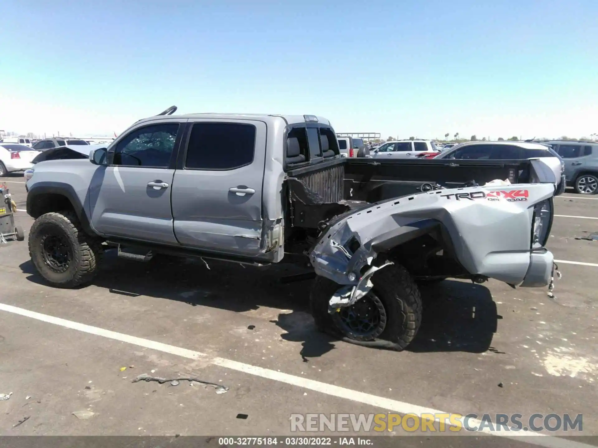 6 Фотография поврежденного автомобиля 3TMDZ5BNXLM088621 TOYOTA TACOMA 4WD 2020