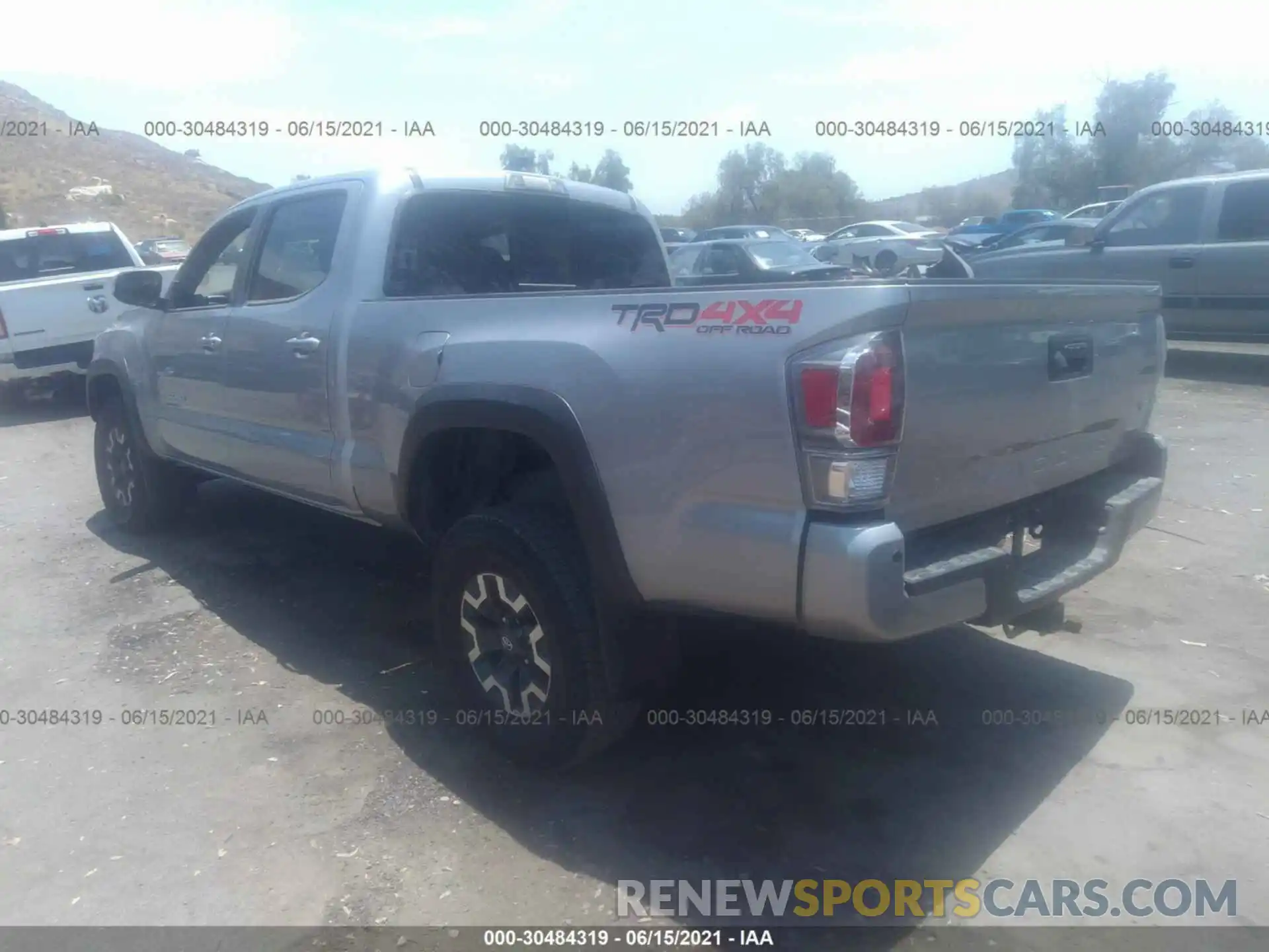 3 Photograph of a damaged car 3TMDZ5BNXLM098484 TOYOTA TACOMA 4WD 2020