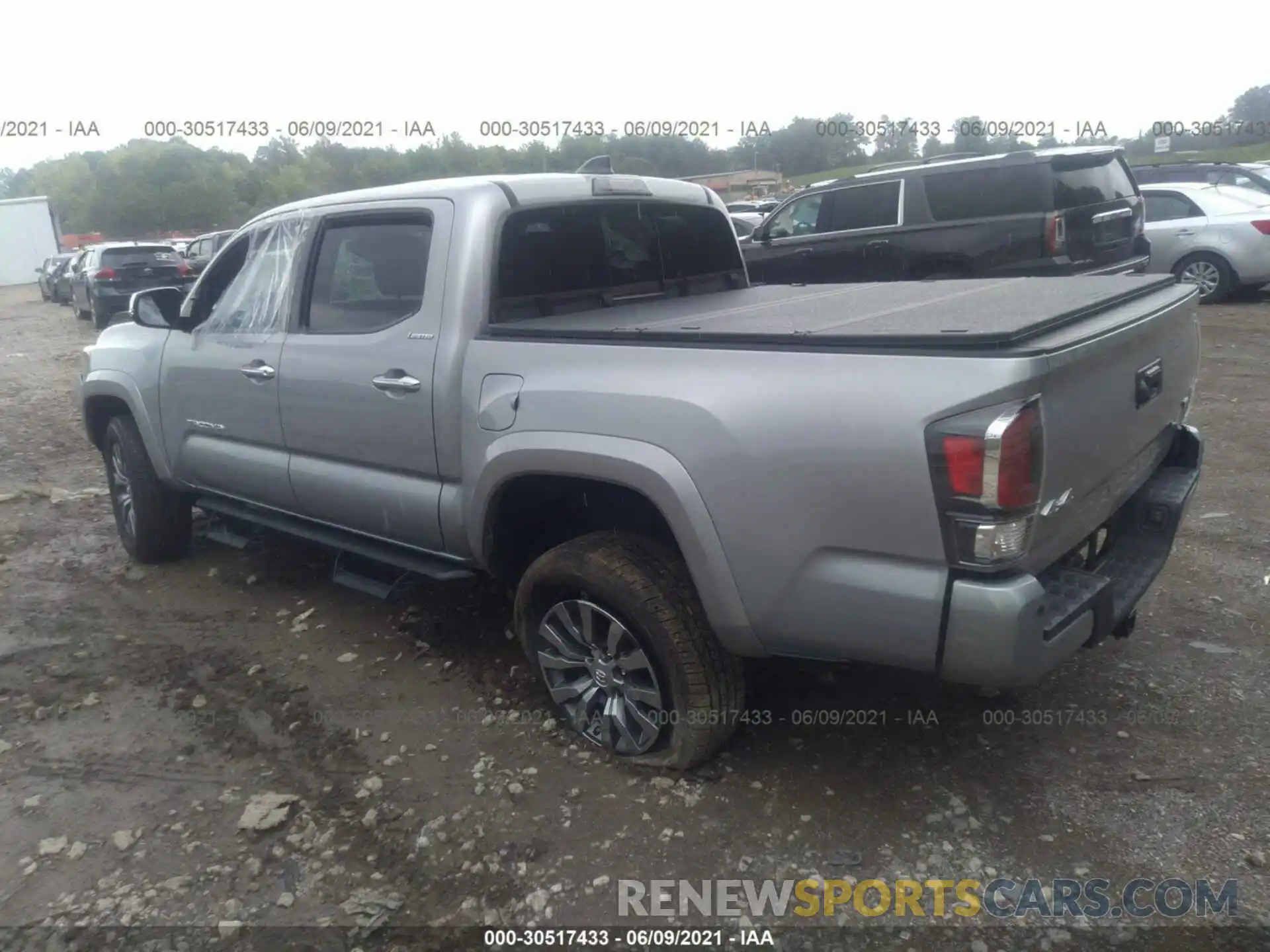 3 Photograph of a damaged car 3TMGZ5AN1LM340674 TOYOTA TACOMA 4WD 2020