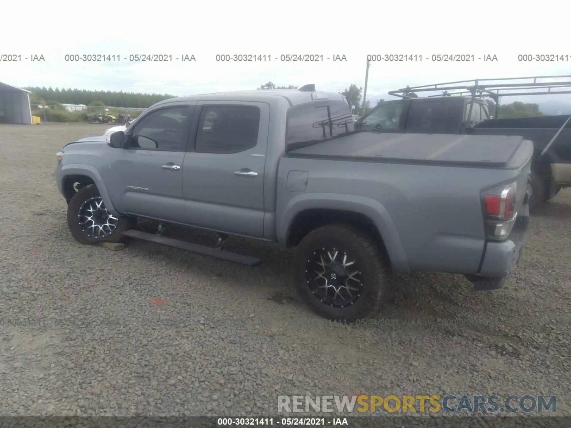 3 Photograph of a damaged car 3TMGZ5AN2LM355037 TOYOTA TACOMA 4WD 2020