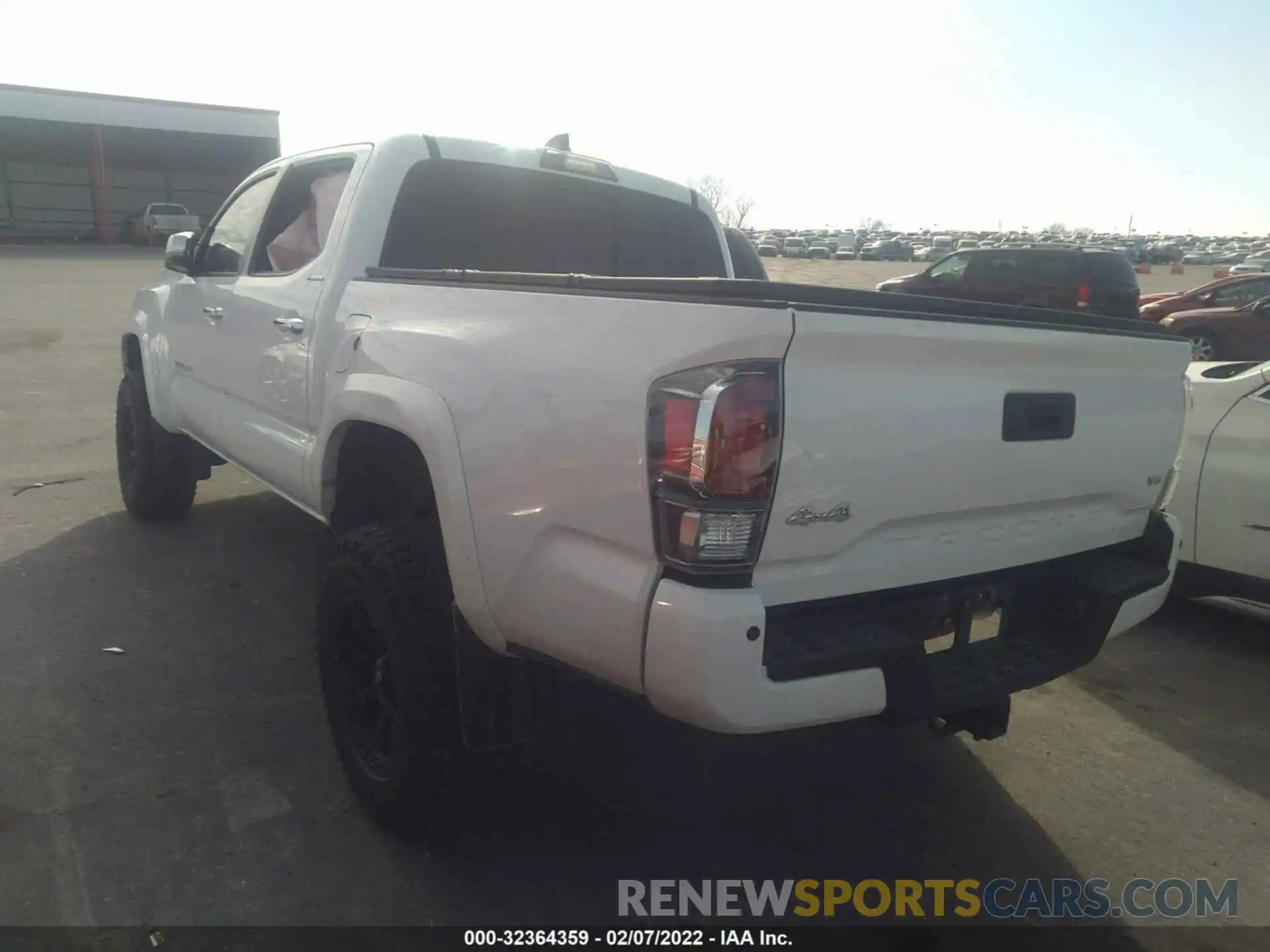 3 Photograph of a damaged car 3TMGZ5AN7LM317741 TOYOTA TACOMA 4WD 2020