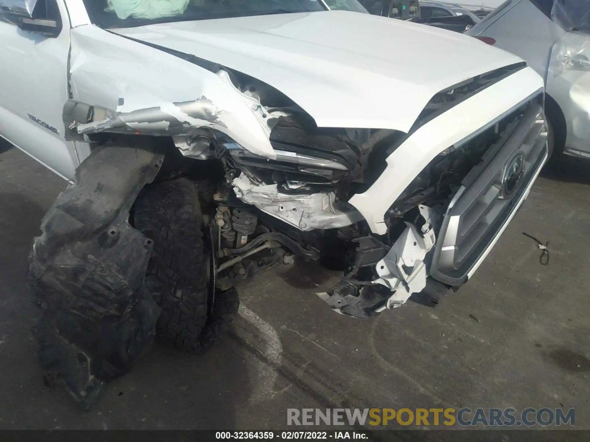 6 Photograph of a damaged car 3TMGZ5AN7LM317741 TOYOTA TACOMA 4WD 2020