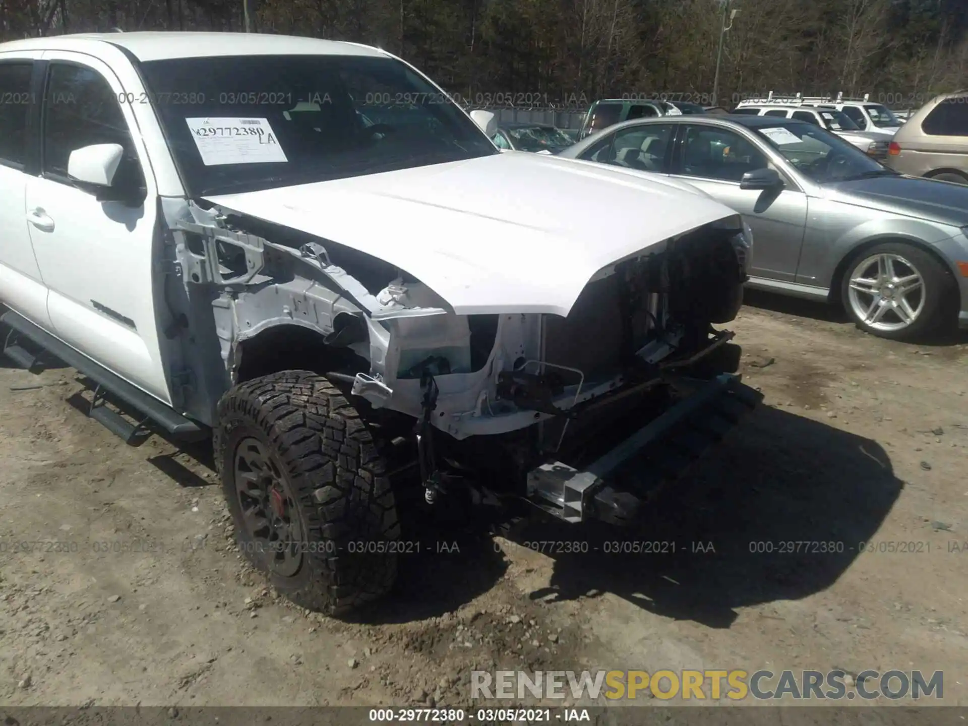 6 Photograph of a damaged car 3TYCZ5AN0LT003030 TOYOTA TACOMA 4WD 2020