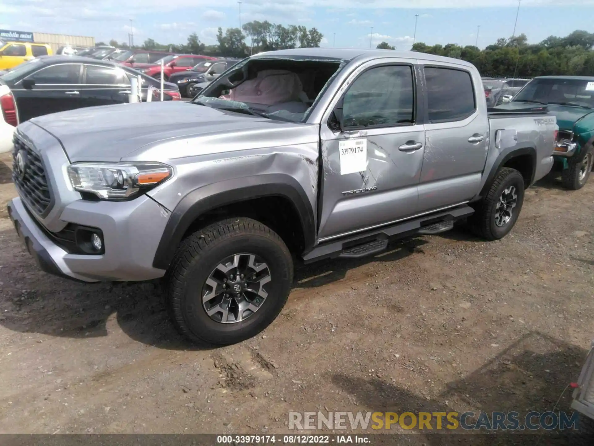 2 Фотография поврежденного автомобиля 3TYCZ5AN2LT003806 TOYOTA TACOMA 4WD 2020