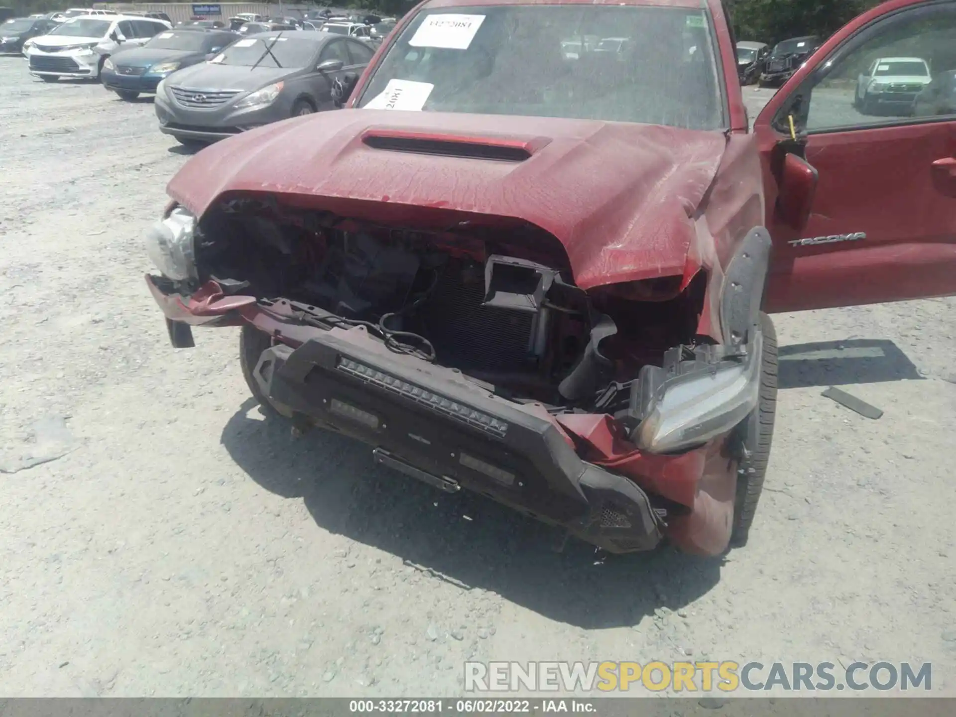 6 Photograph of a damaged car 3TYCZ5AN5LT004531 TOYOTA TACOMA 4WD 2020