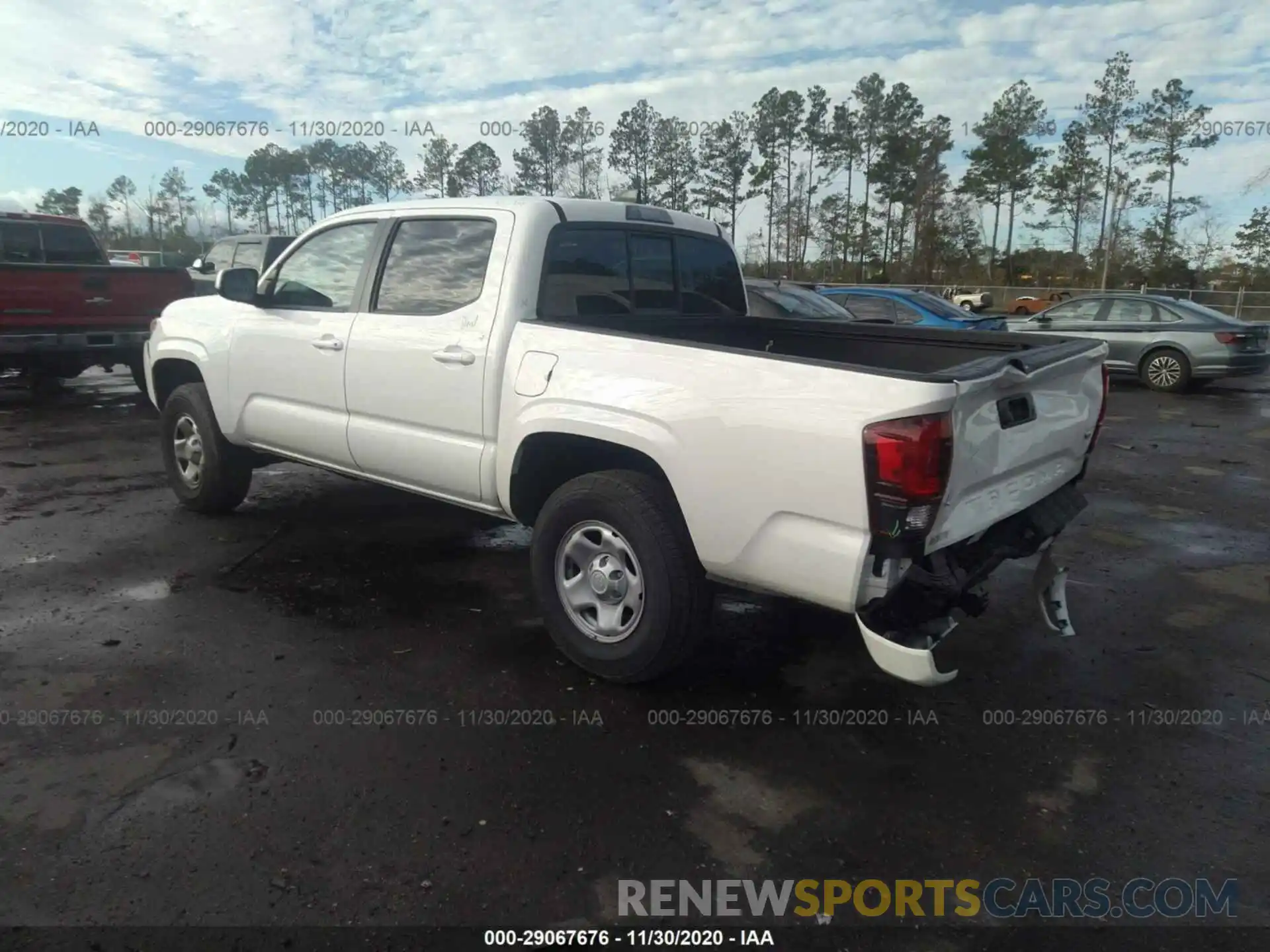 3 Photograph of a damaged car 3TYCZ5AN8LT003163 TOYOTA TACOMA 4WD 2020