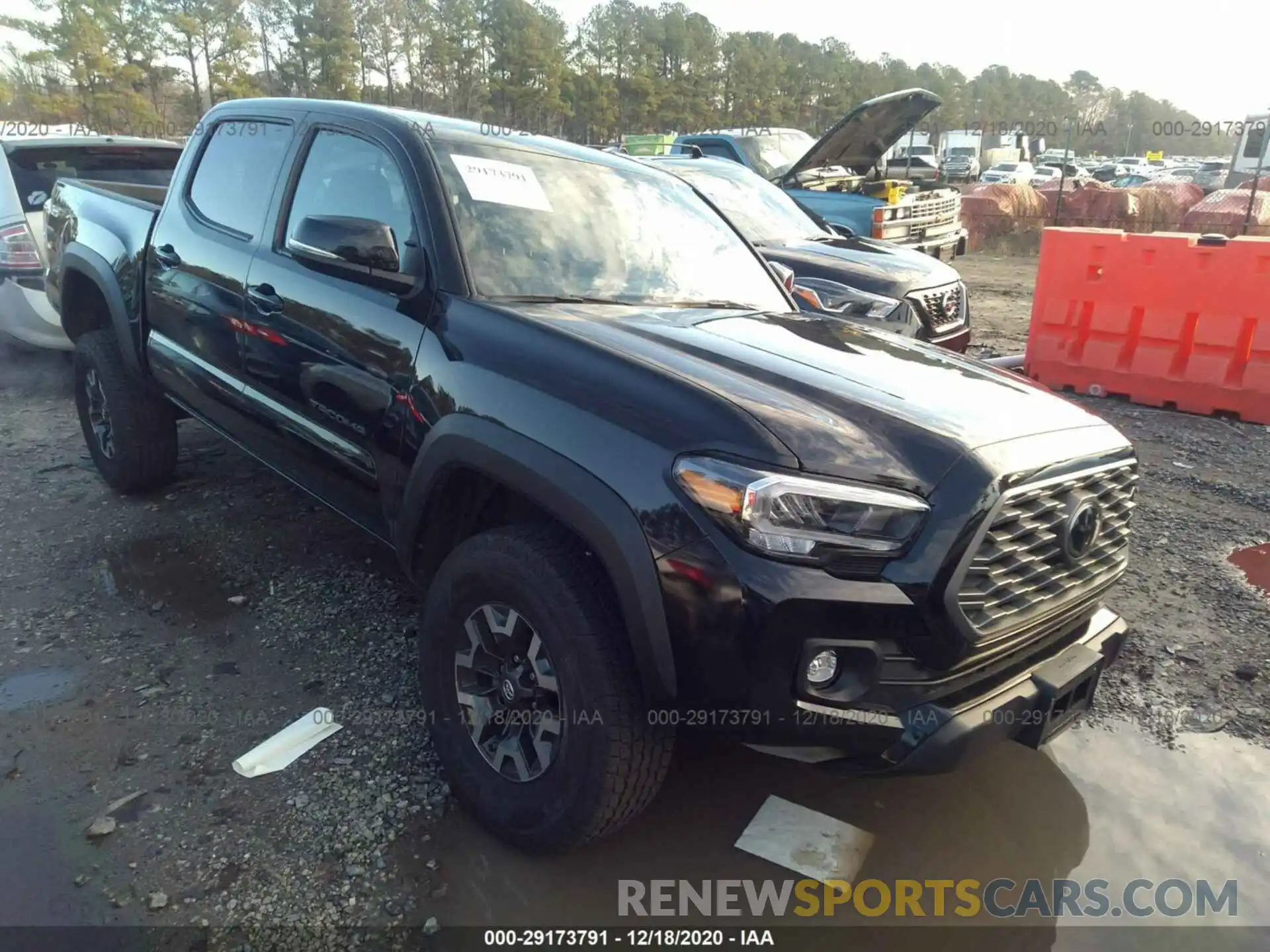 1 Photograph of a damaged car 3TYCZ5ANXLT006551 TOYOTA TACOMA 4WD 2020