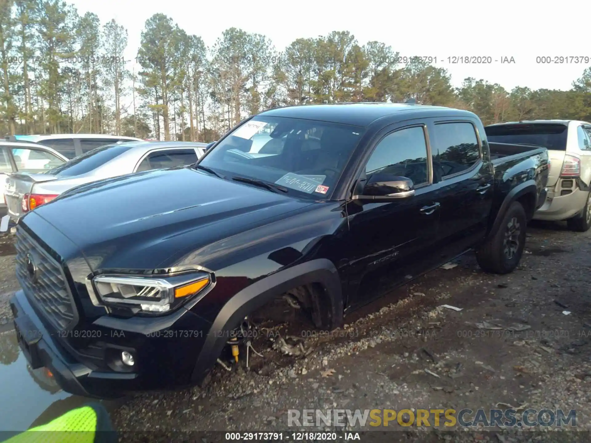 2 Photograph of a damaged car 3TYCZ5ANXLT006551 TOYOTA TACOMA 4WD 2020