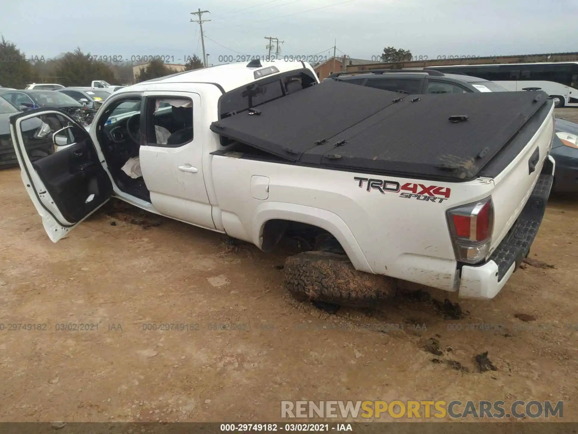 3 Photograph of a damaged car 3TYDZ5BN1LT000205 TOYOTA TACOMA 4WD 2020