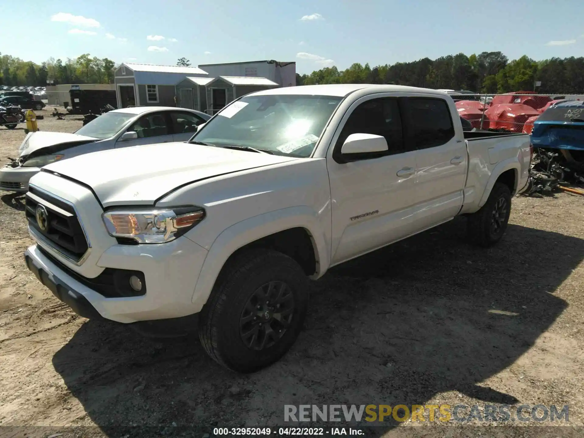 2 Photograph of a damaged car 3TYDZ5BN7LT000192 TOYOTA TACOMA 4WD 2020