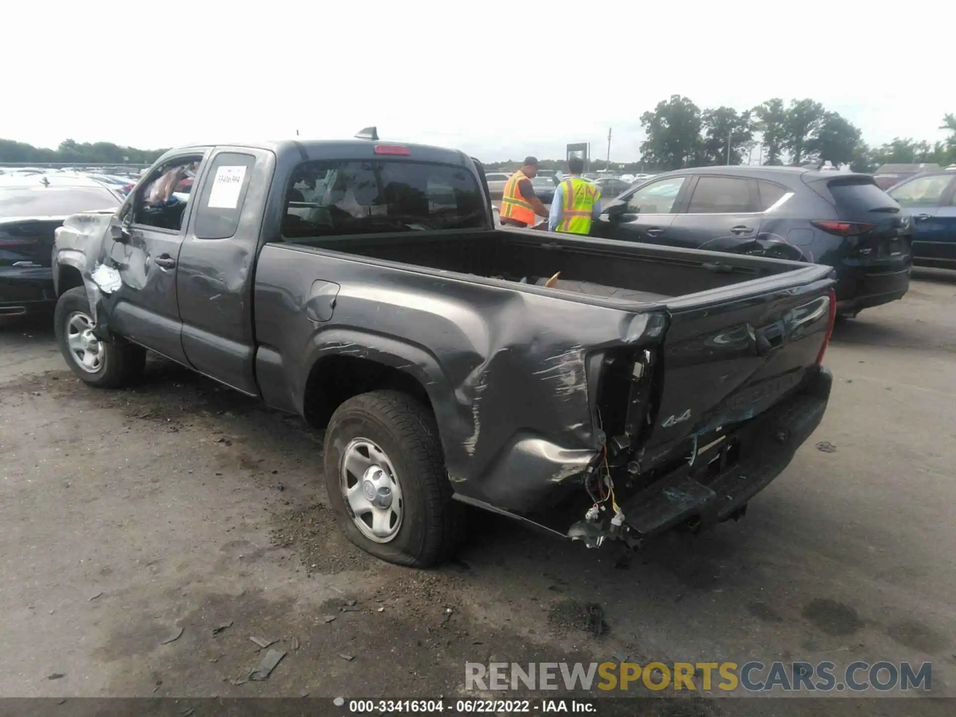 3 Photograph of a damaged car 3TYSX5EN7LT000671 TOYOTA TACOMA 4WD 2020