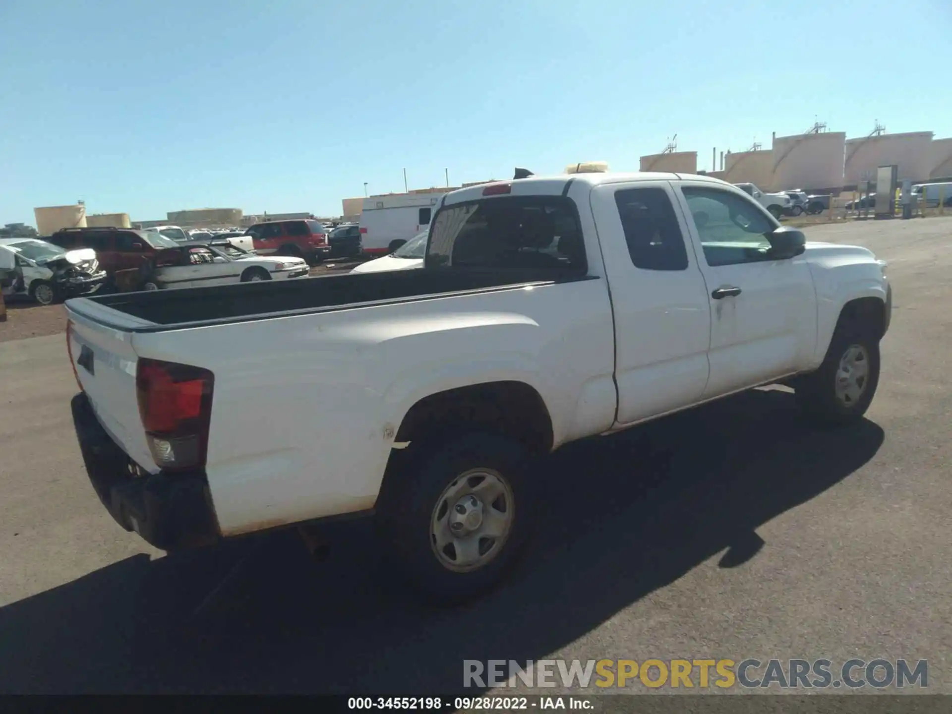 4 Photograph of a damaged car 3TYSX5EN7LT002646 TOYOTA TACOMA 4WD 2020