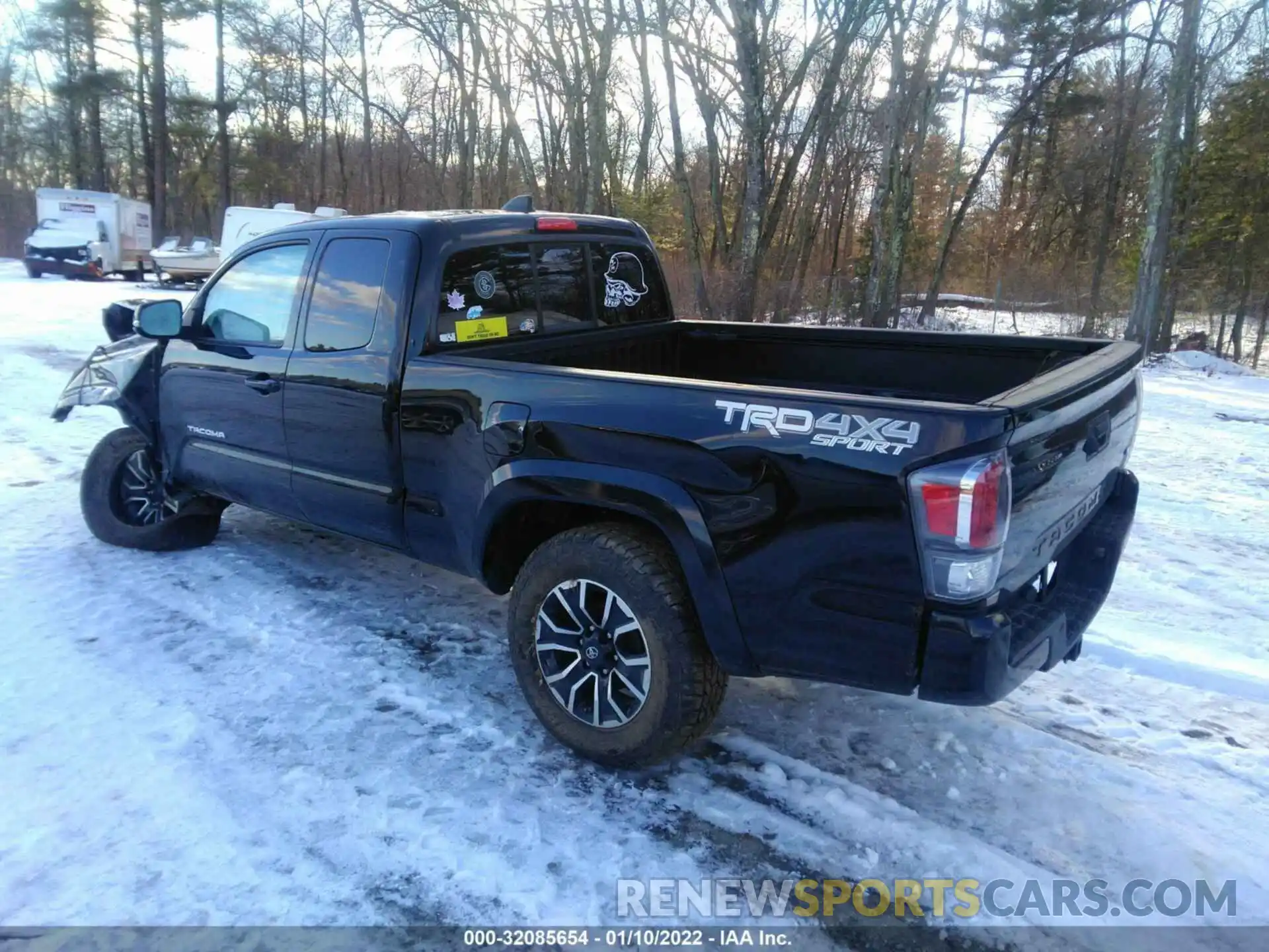 3 Photograph of a damaged car 3TYSZ5AN1LT000598 TOYOTA TACOMA 4WD 2020