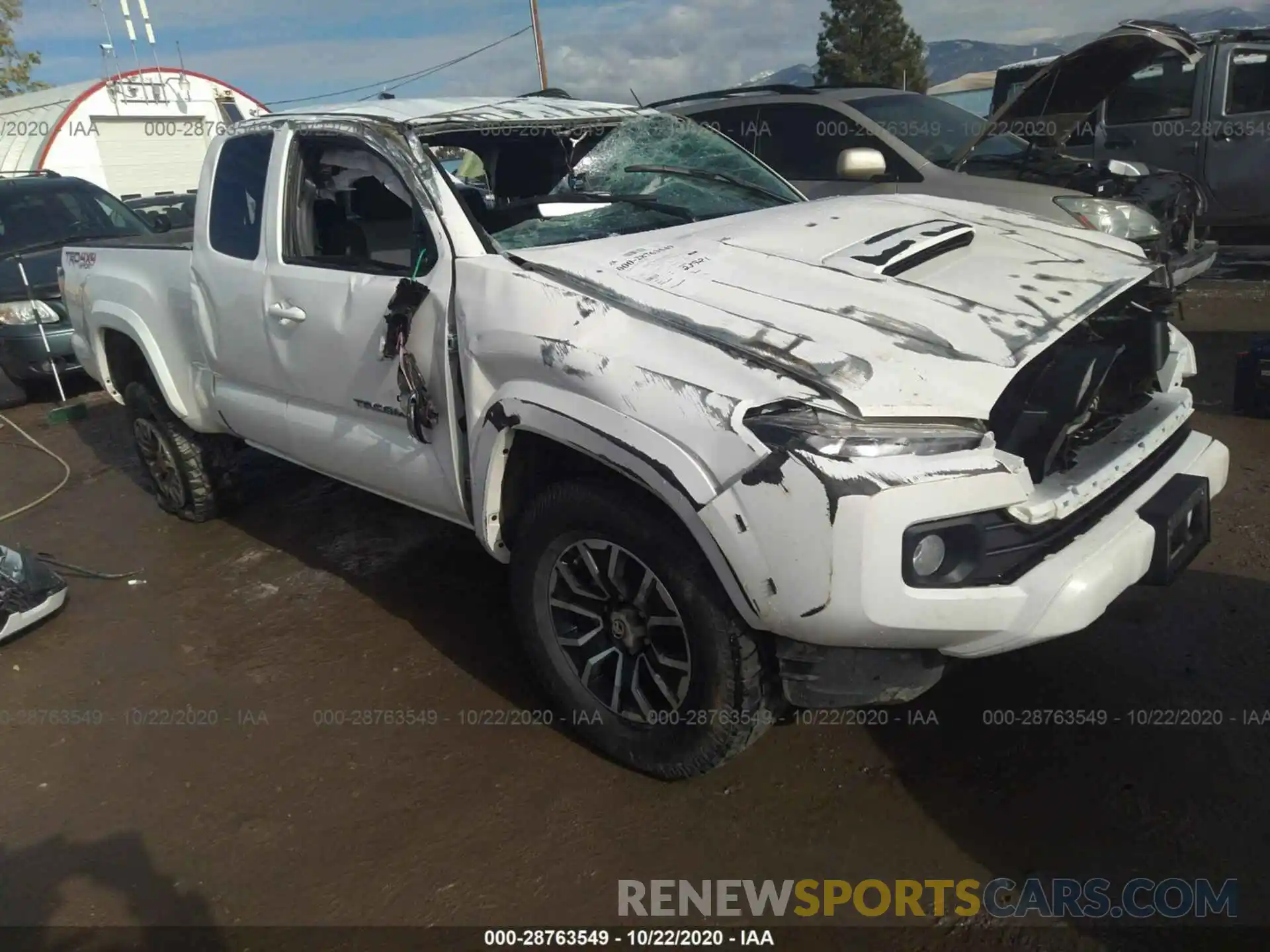 1 Photograph of a damaged car 3TYSZ5AN1LT001010 TOYOTA TACOMA 4WD 2020