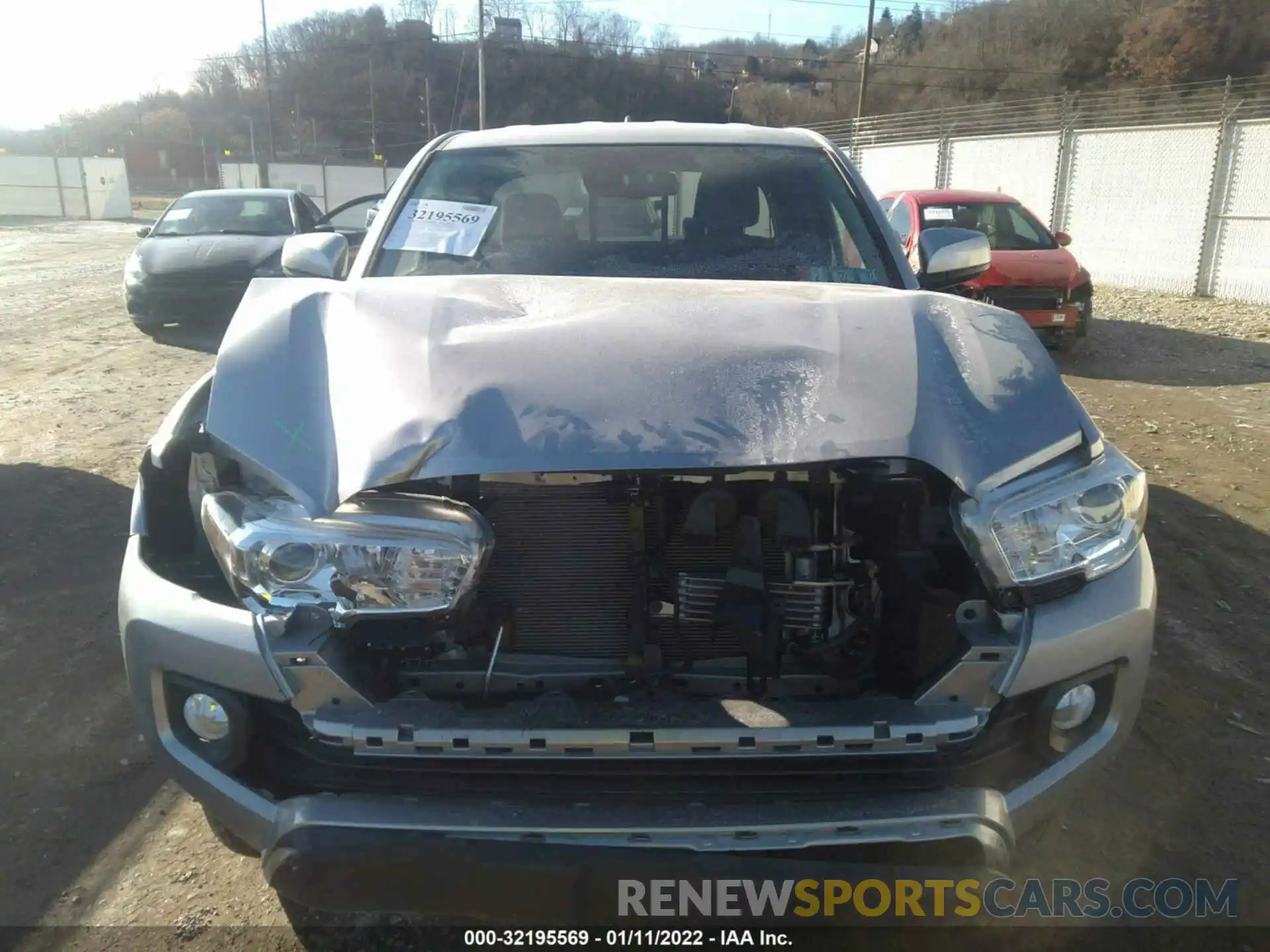 6 Photograph of a damaged car 3TYSZ5AN3LT001042 TOYOTA TACOMA 4WD 2020