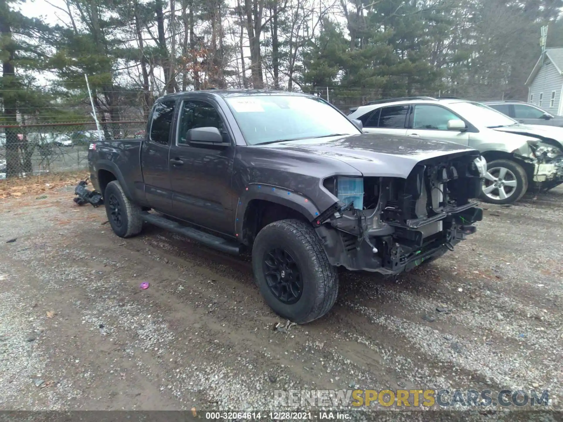 1 Photograph of a damaged car 3TYSZ5AN3LT002241 TOYOTA TACOMA 4WD 2020