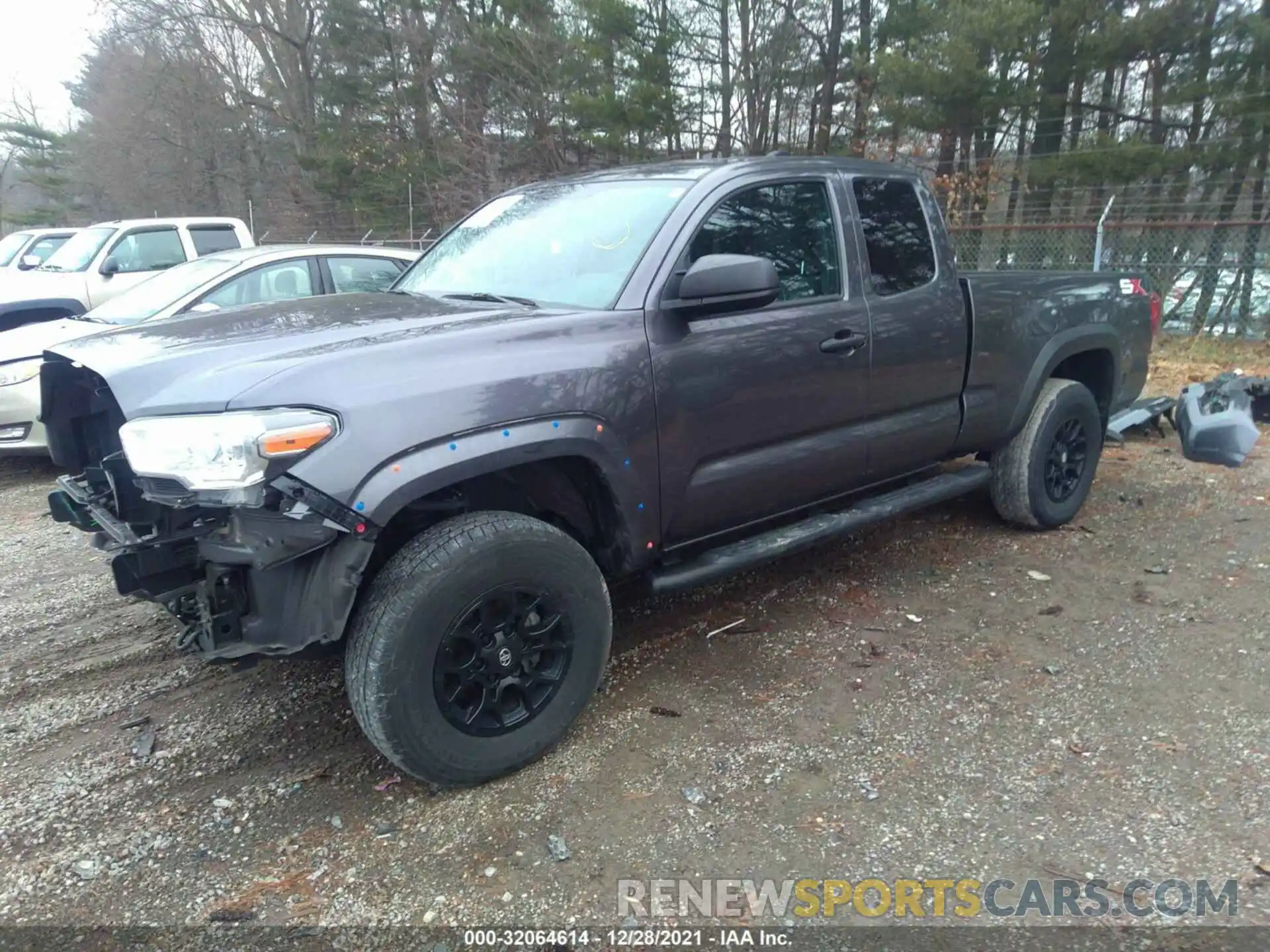 2 Photograph of a damaged car 3TYSZ5AN3LT002241 TOYOTA TACOMA 4WD 2020