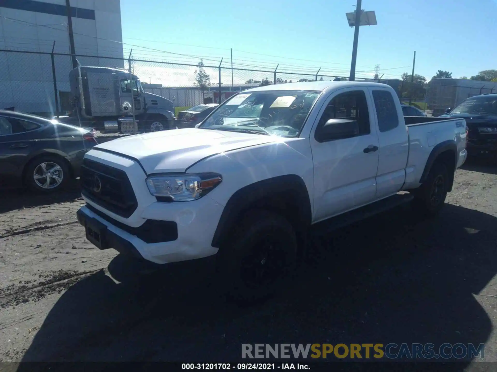 2 Photograph of a damaged car 3TYSZ5AN3LT006760 TOYOTA TACOMA 4WD 2020