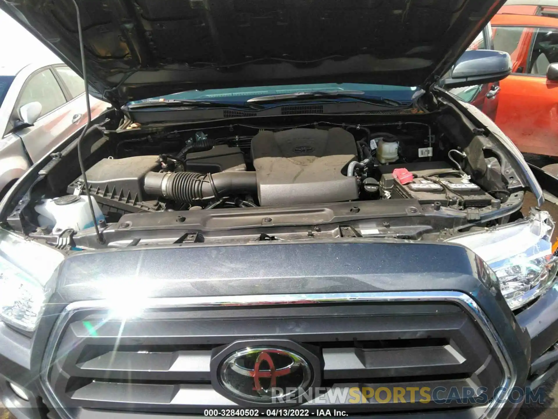 10 Photograph of a damaged car 3TYSZ5AN4LT007237 TOYOTA TACOMA 4WD 2020