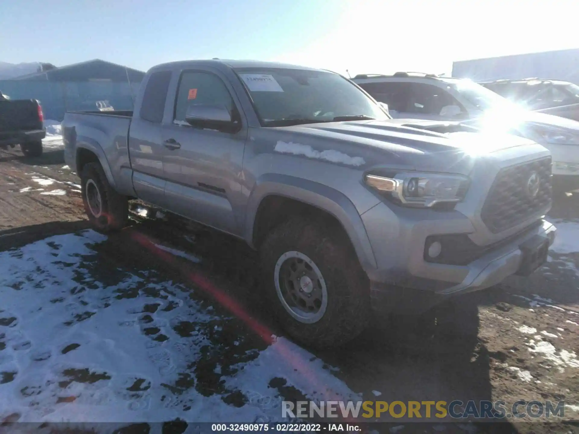 1 Photograph of a damaged car 3TYSZ5AN6LT001617 TOYOTA TACOMA 4WD 2020