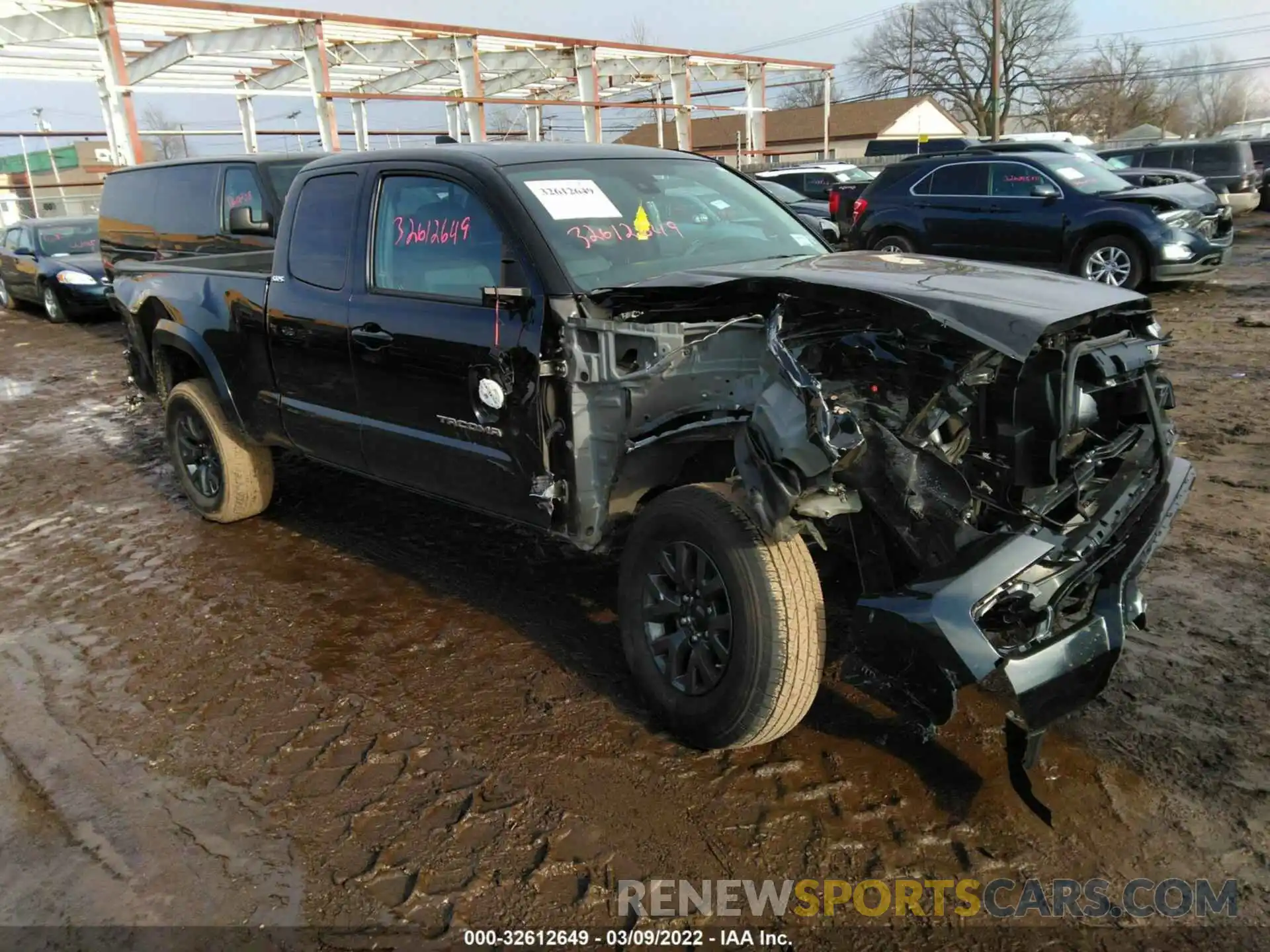 1 Photograph of a damaged car 3TYSZ5AN6LT002251 TOYOTA TACOMA 4WD 2020