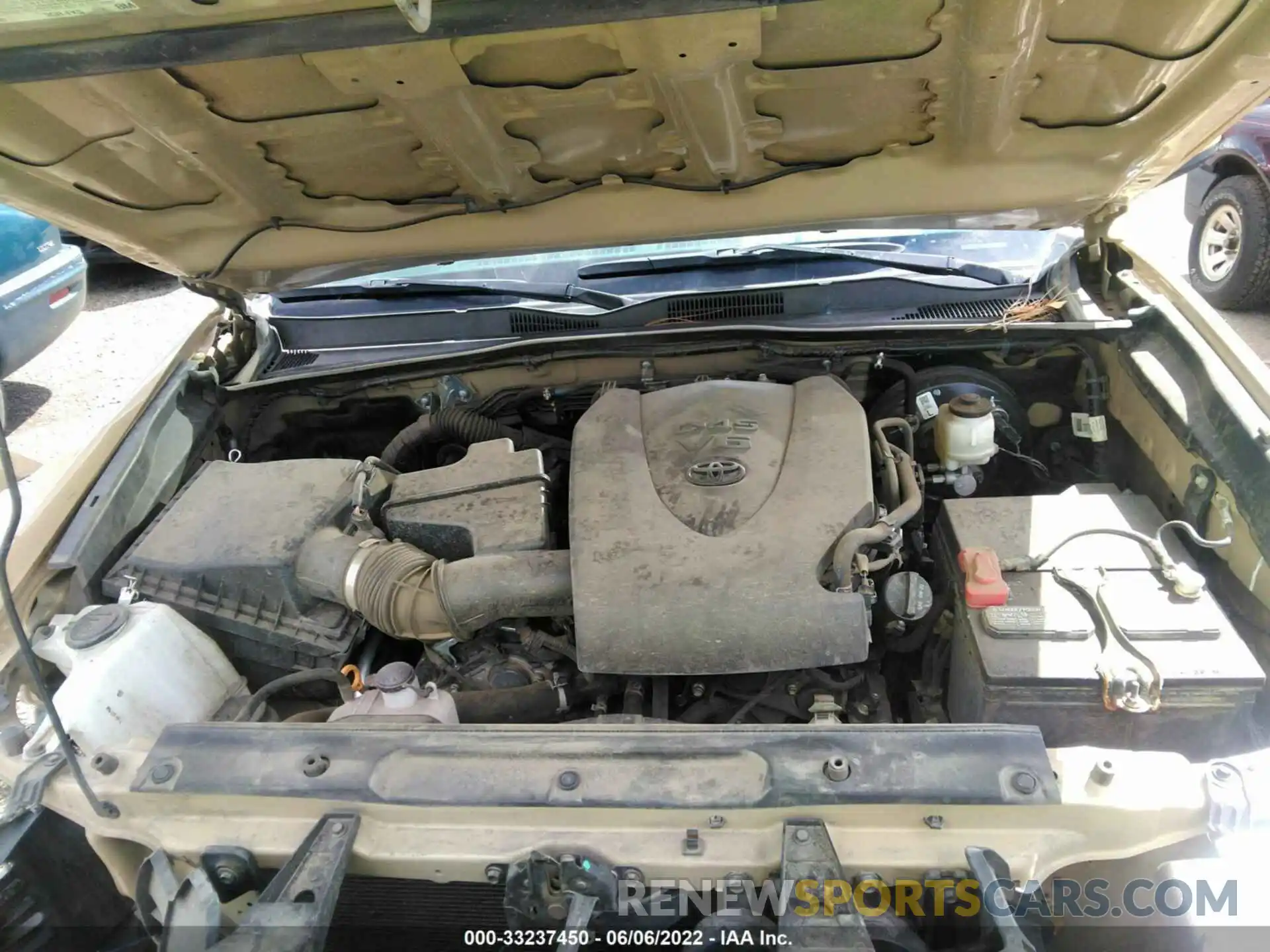 10 Photograph of a damaged car 3TYSZ5AN7LT001030 TOYOTA TACOMA 4WD 2020